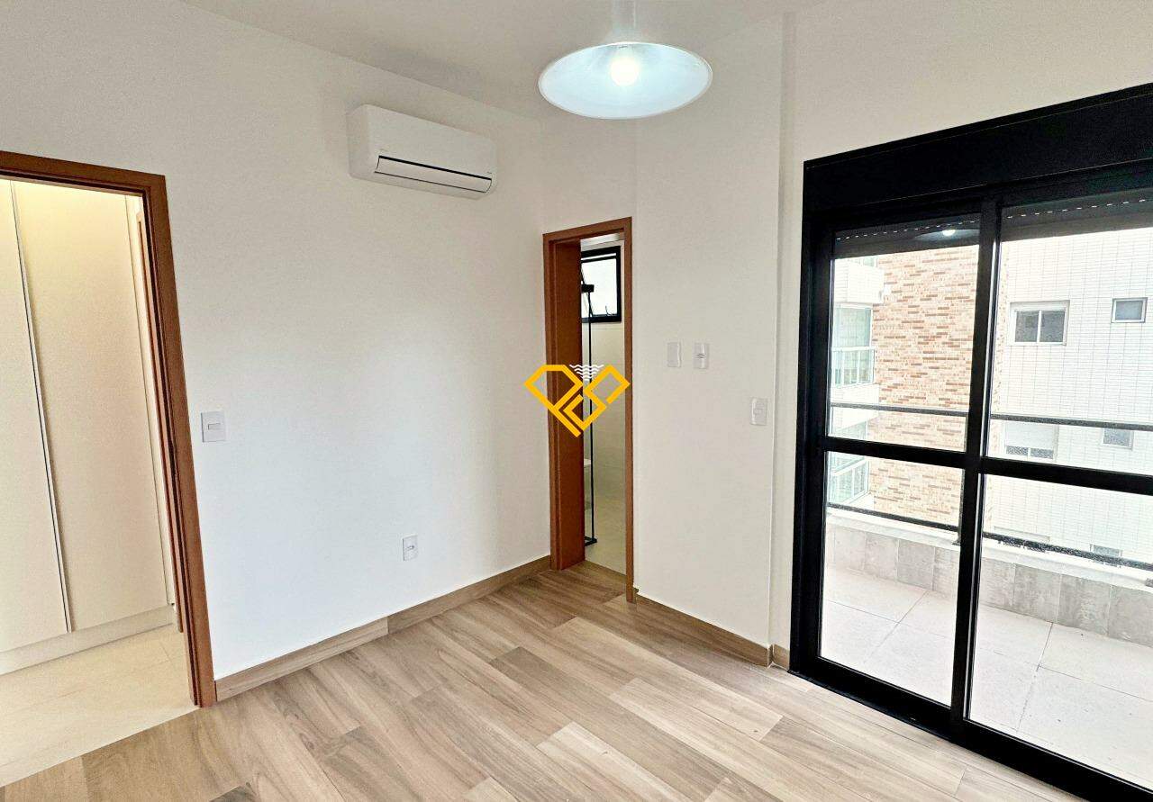 Apartamento para aluguel no Aparecida: Dormitório - suíte