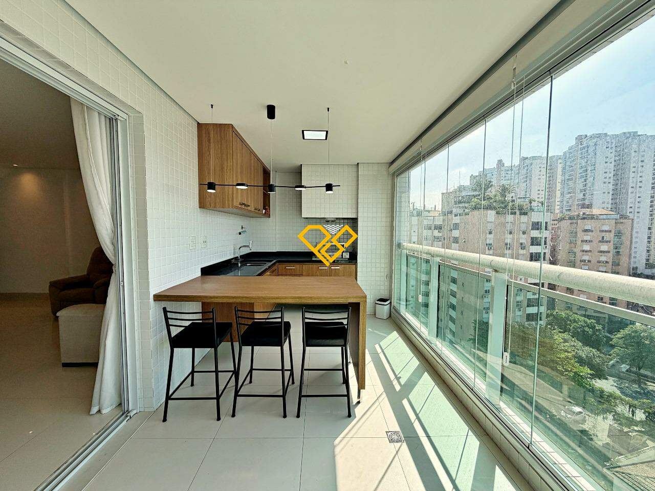 Apartamento para aluguel no Ponta da Praia: Varanda