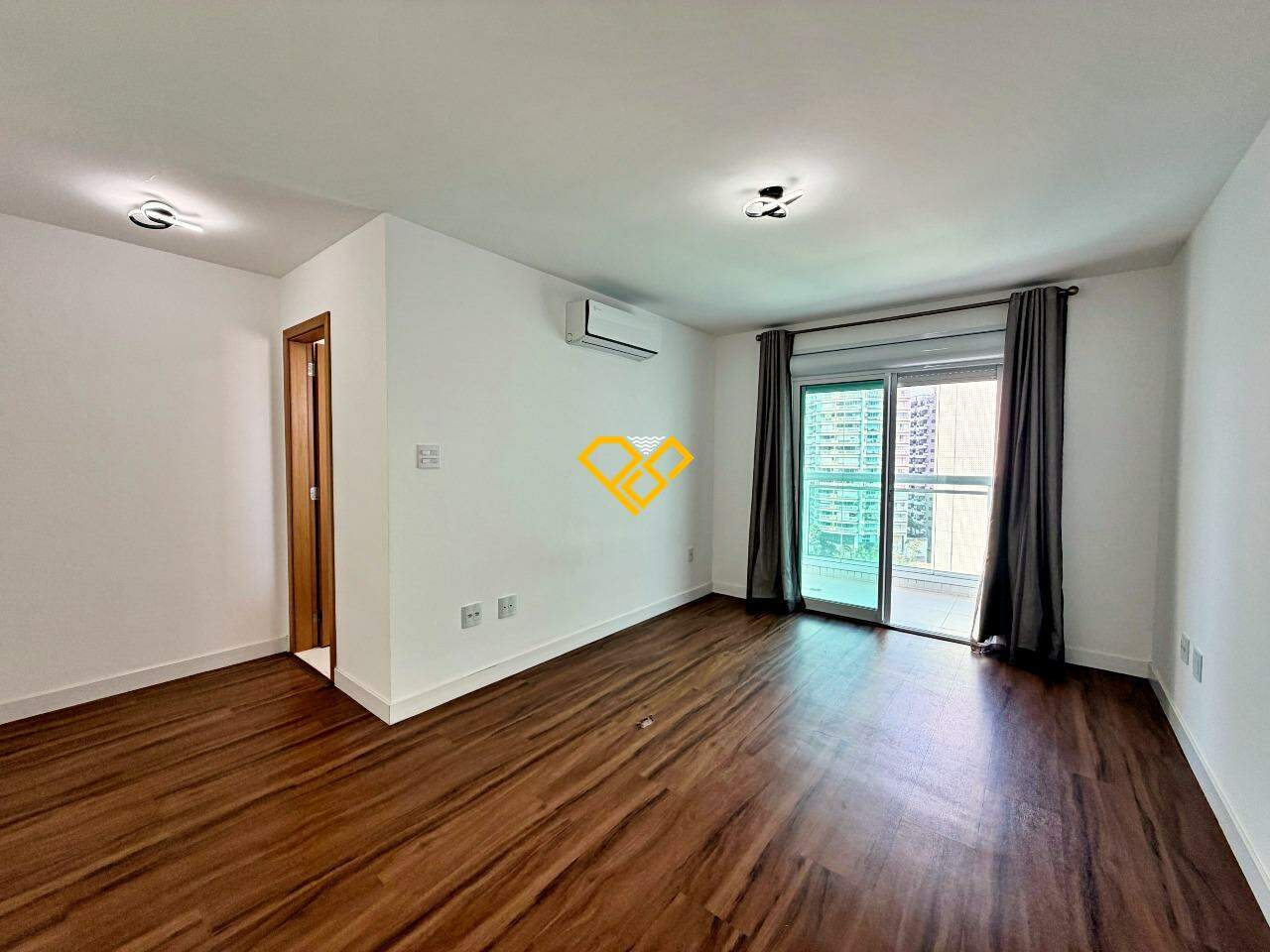 Apartamento para aluguel no Ponta da Praia: Suíte 2
