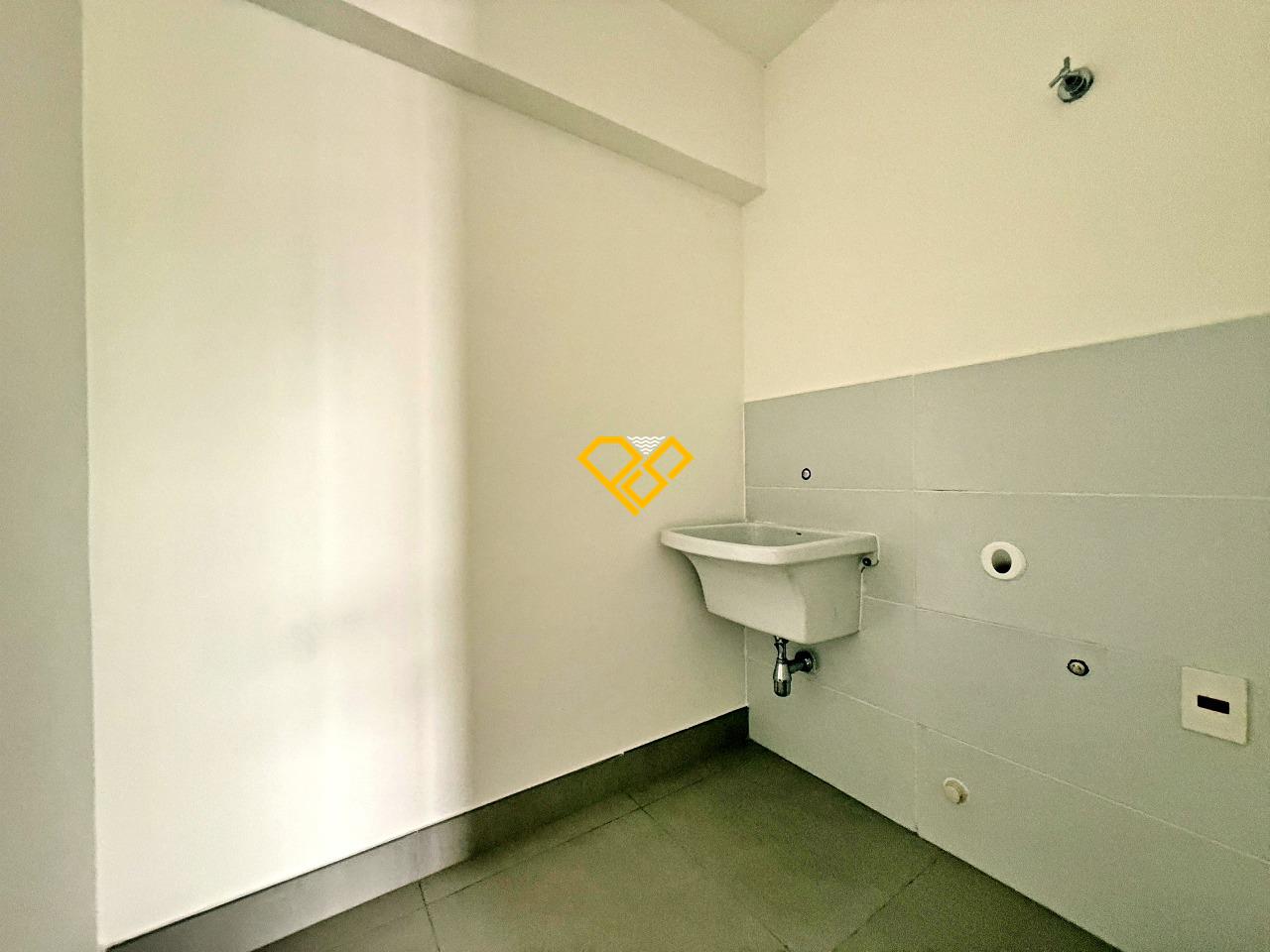 Apartamento à venda no Aparecida: área serviço