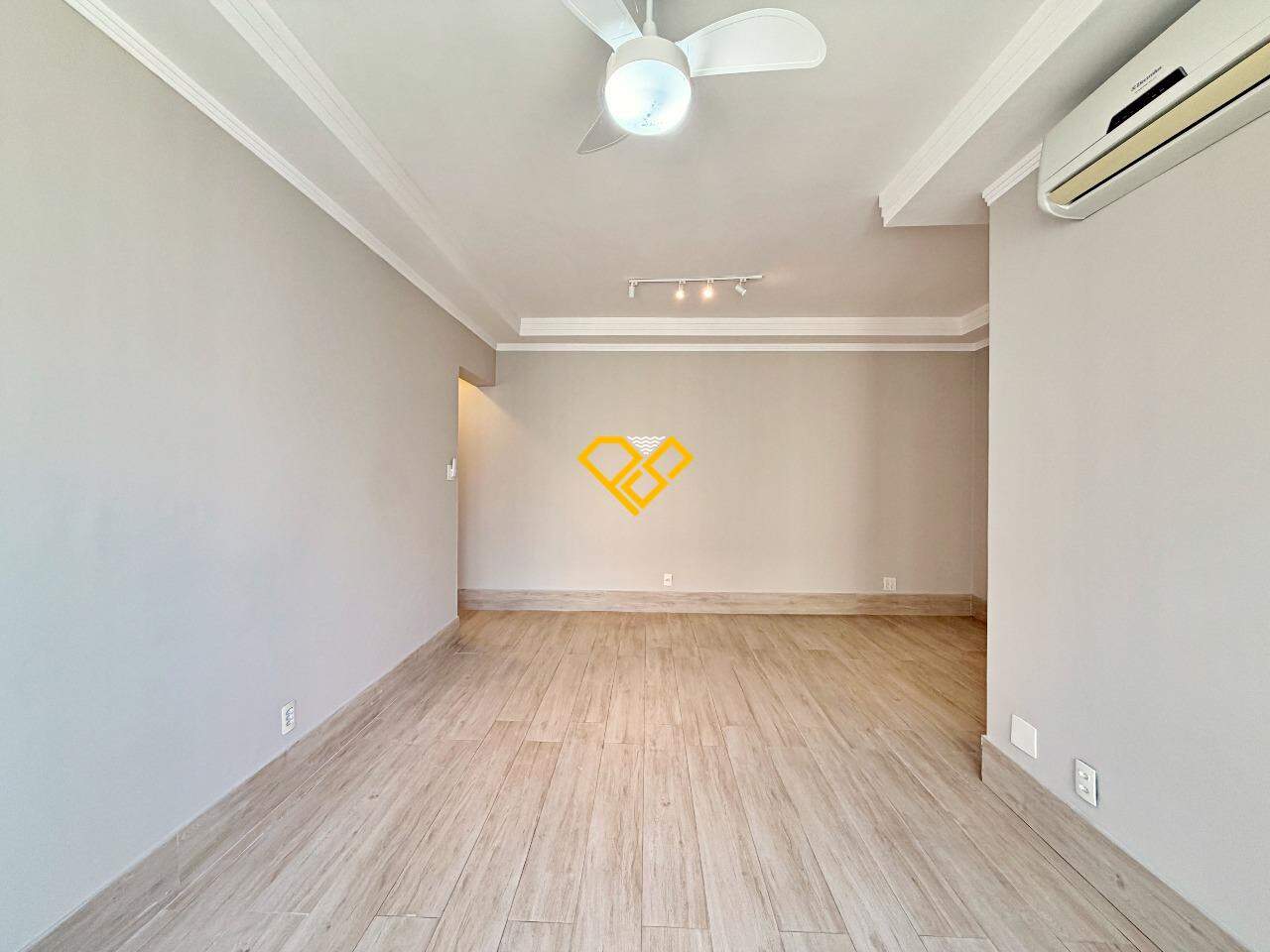 Apartamento à venda no Gonzaga: Sala