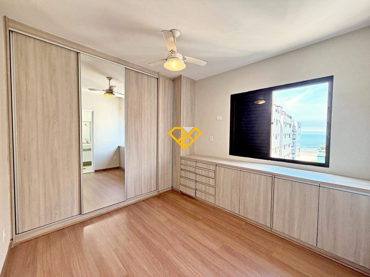 Apartamento à venda no Gonzaga: Dormitório 1 - suíte