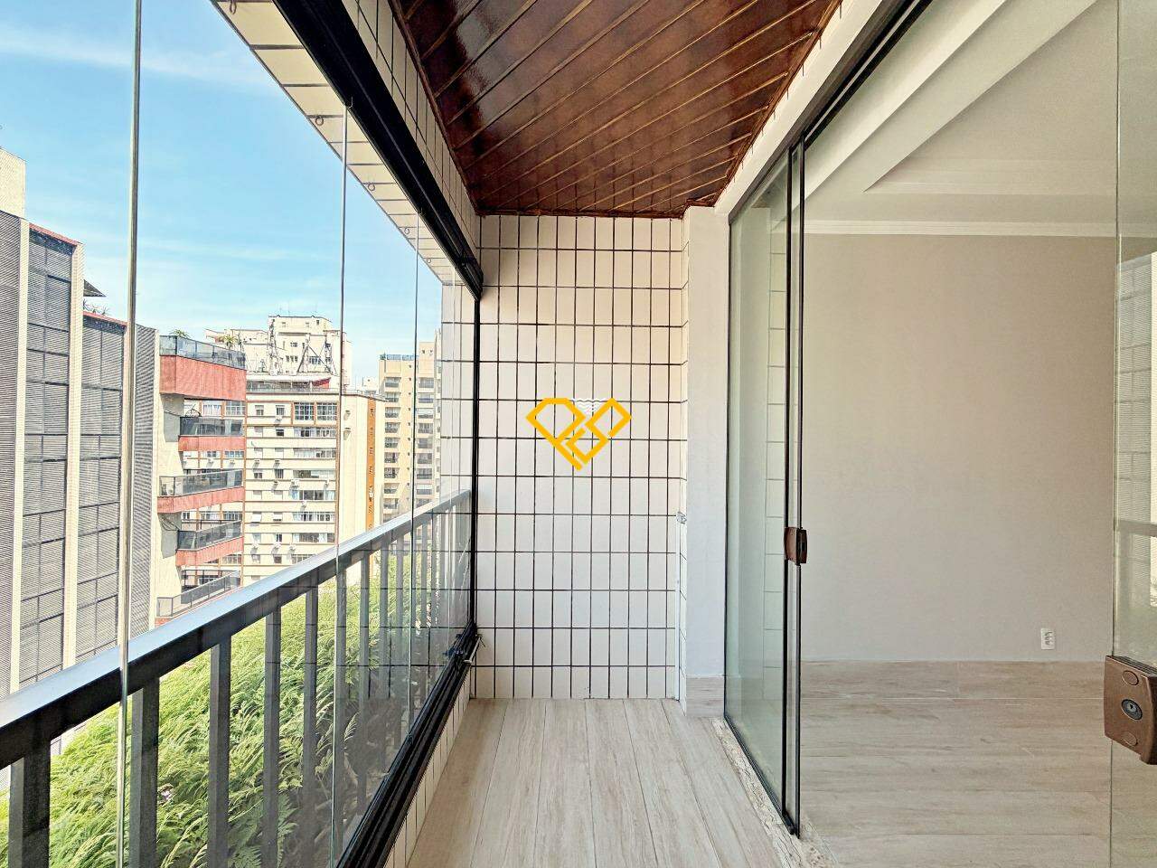Apartamento à venda no Gonzaga: Varanda sala