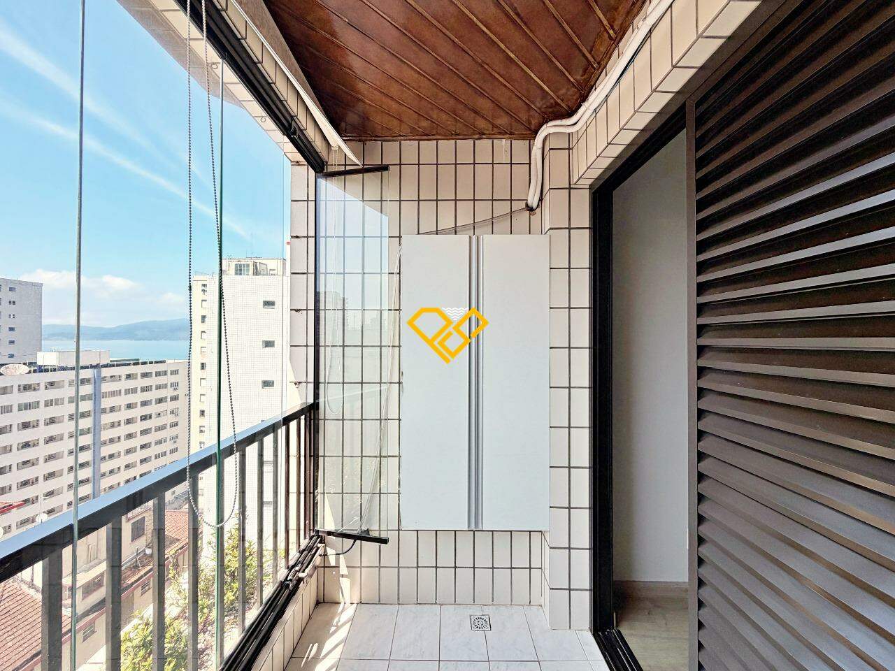 Apartamento à venda no Gonzaga: Varanda dormitório 2