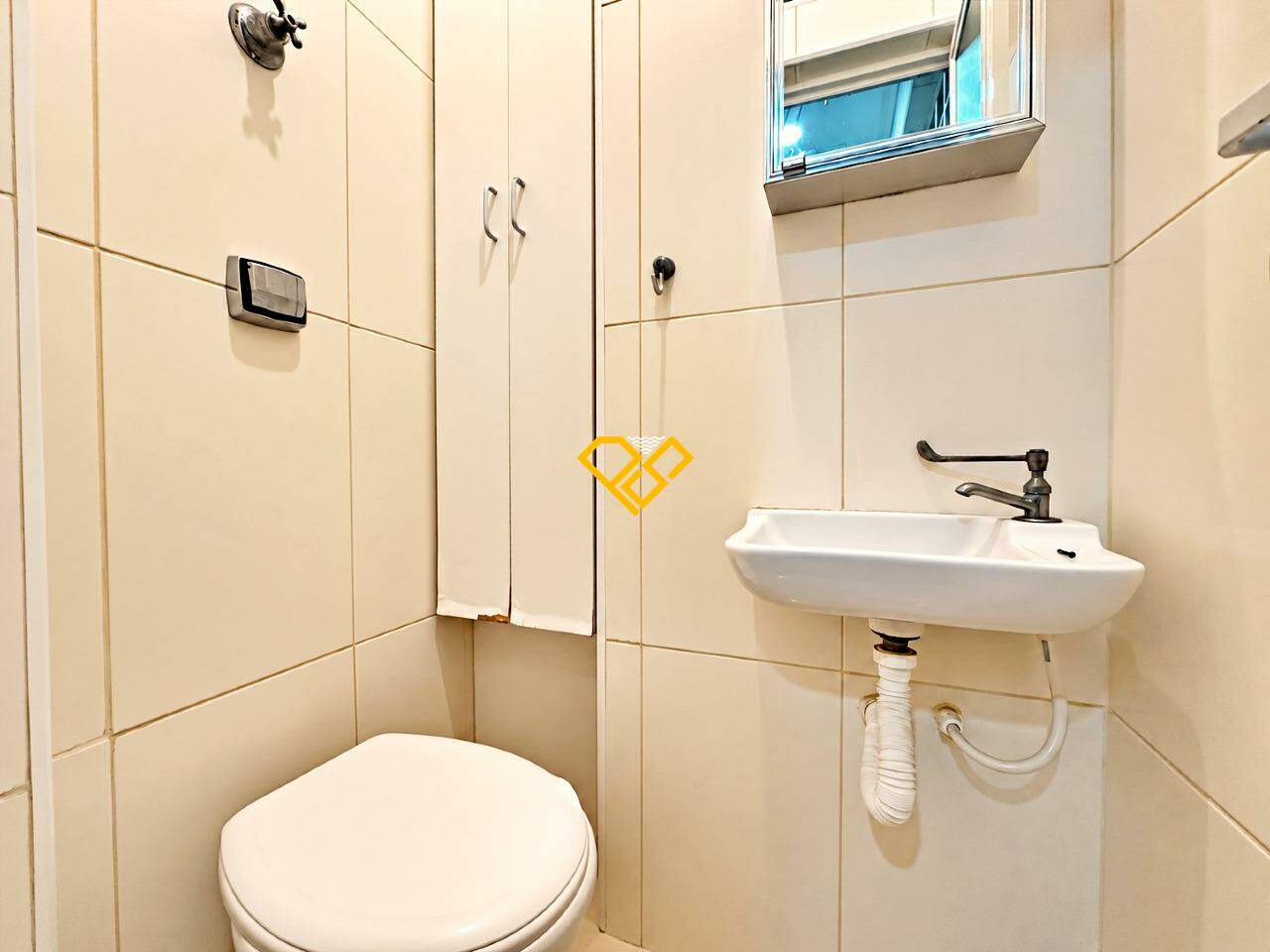 Apartamento à venda no Boqueirão: Wc de serviço