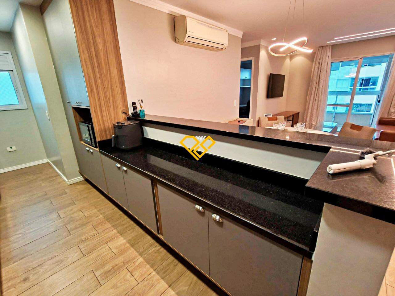Apartamento à venda no Ponta da Praia: Cozinha