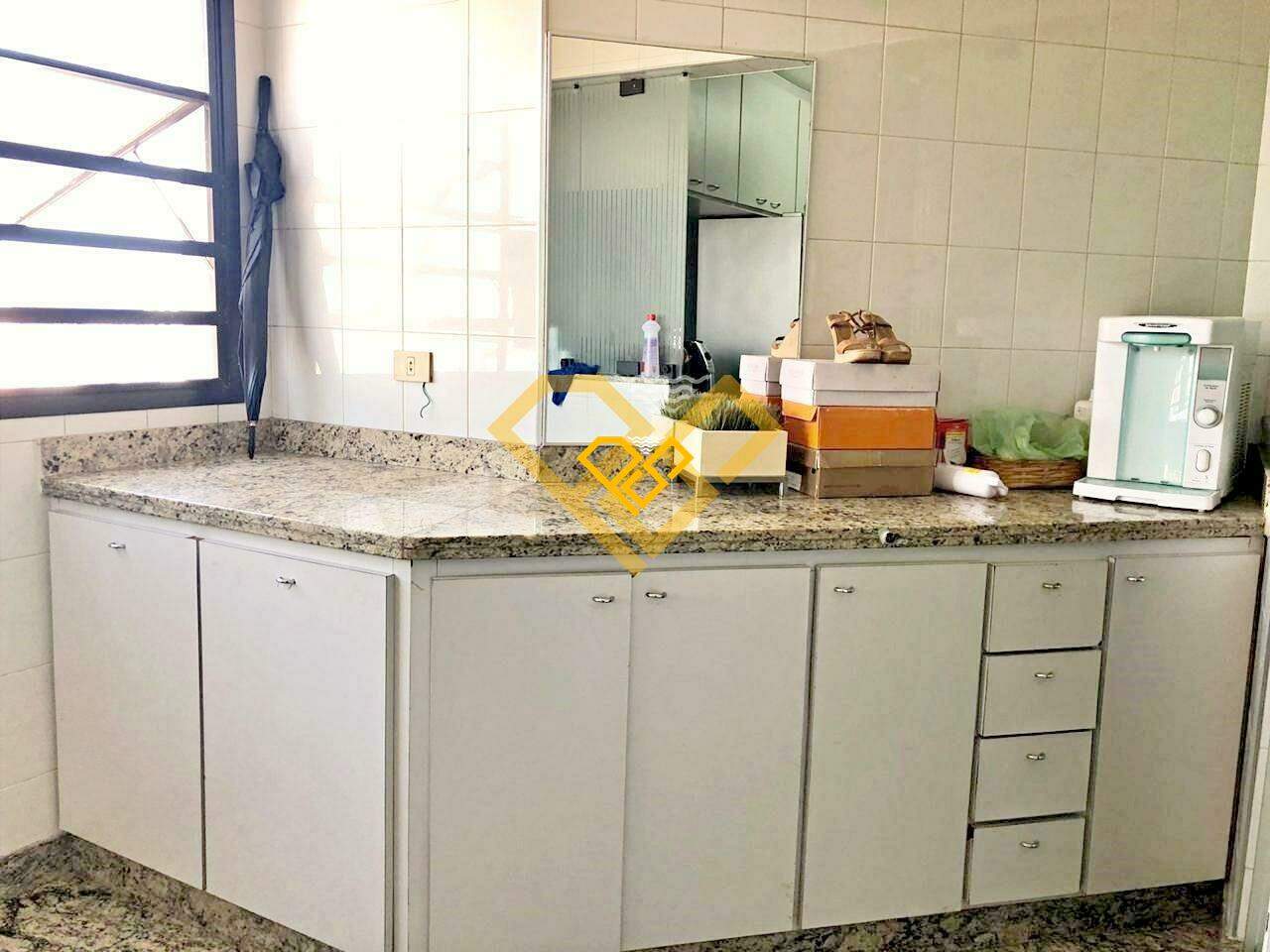 Cobertura à venda no Ponta da Praia: 