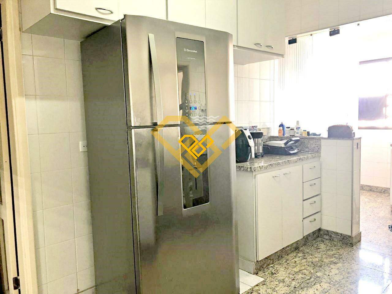 Cobertura à venda no Ponta da Praia: 