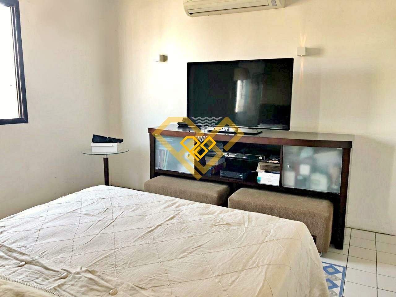 Cobertura à venda no Ponta da Praia: 