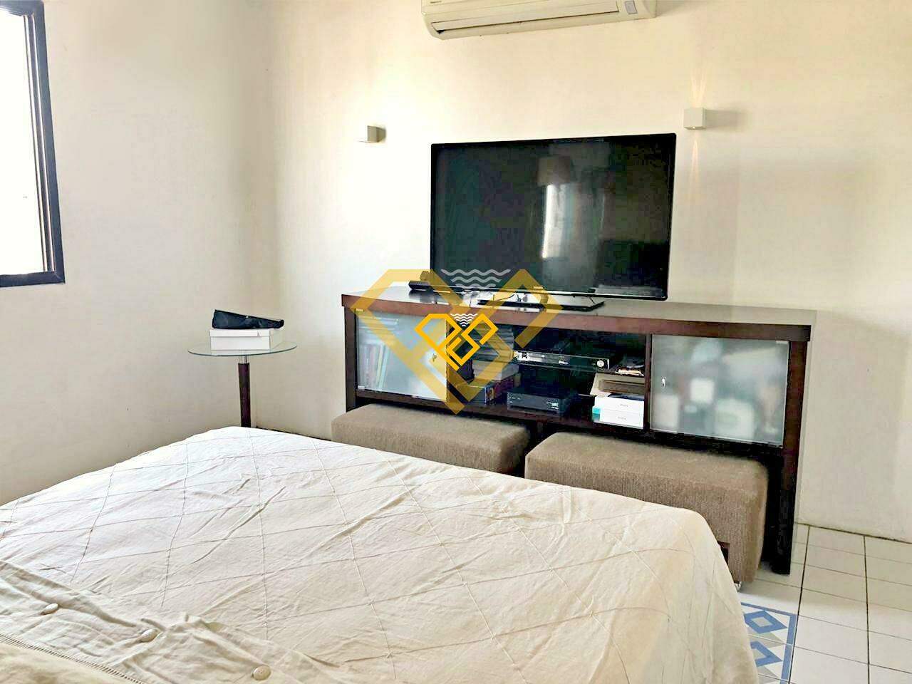 Cobertura à venda no Ponta da Praia: 