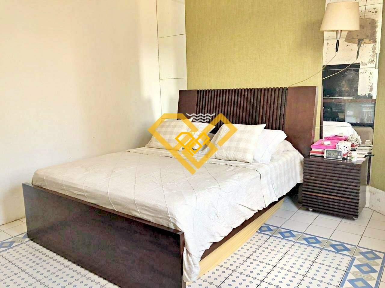 Cobertura à venda no Ponta da Praia: 