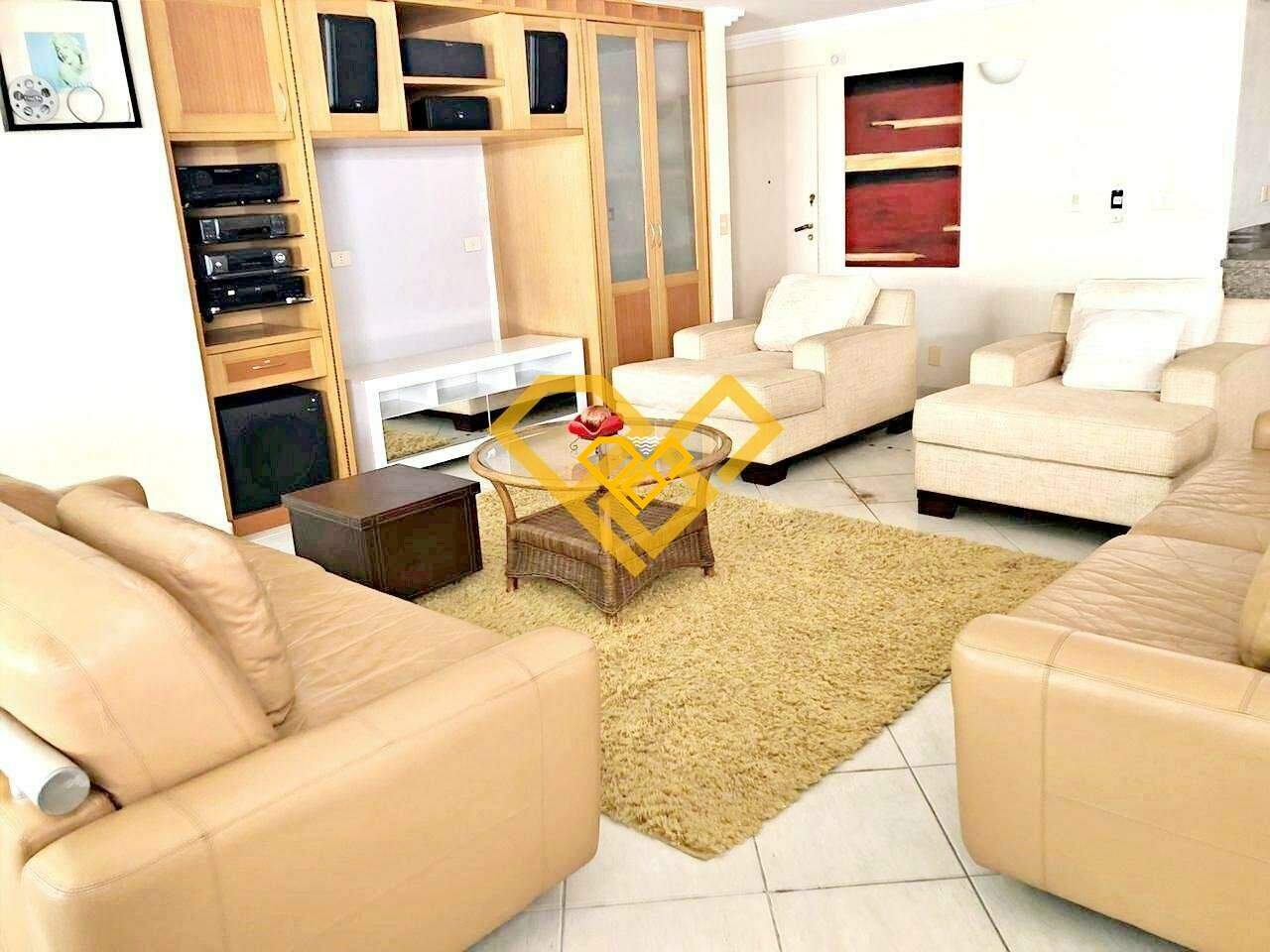 Cobertura à venda no Ponta da Praia: 