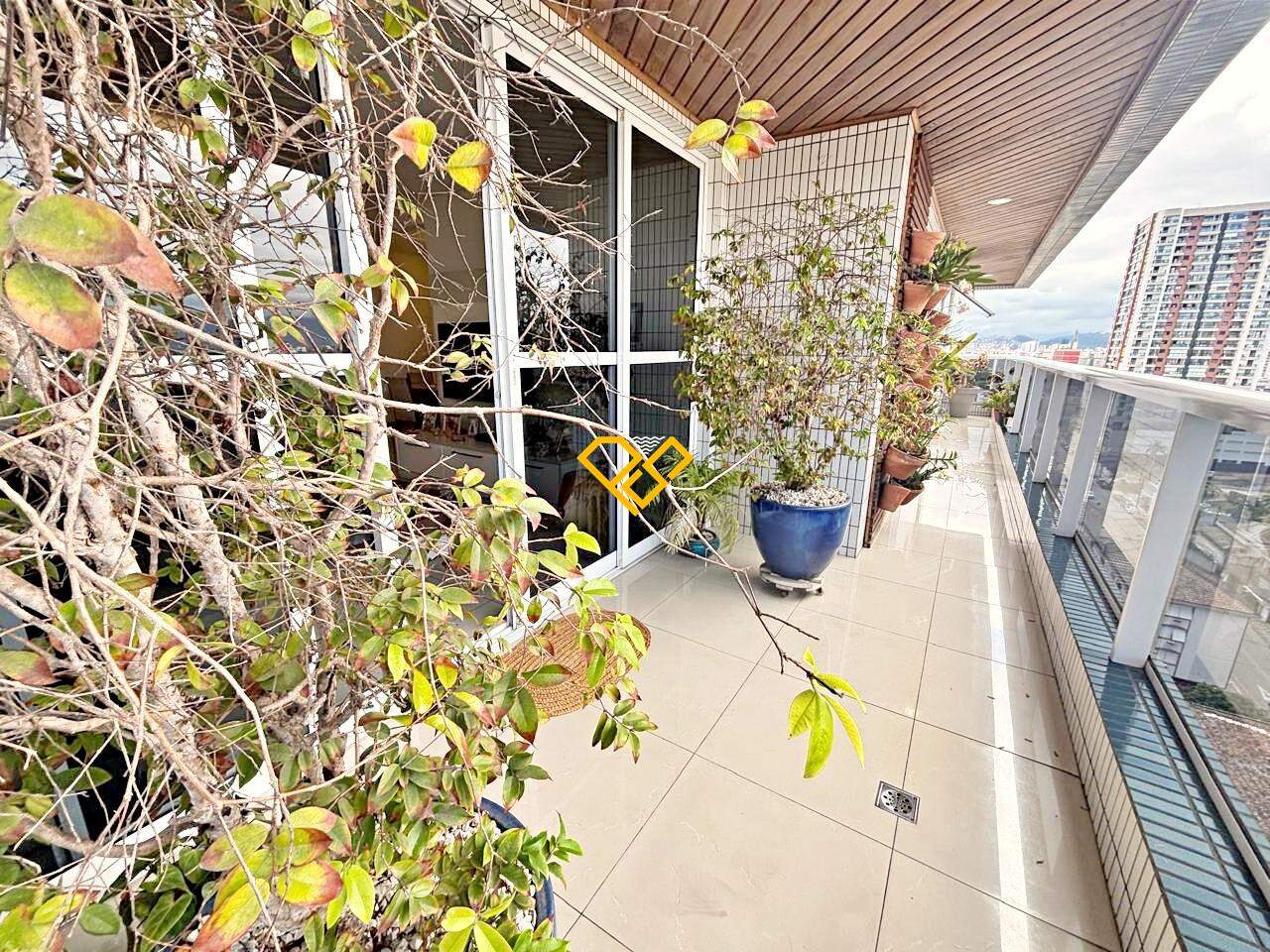 Apartamento à venda no Aparecida: Varanda