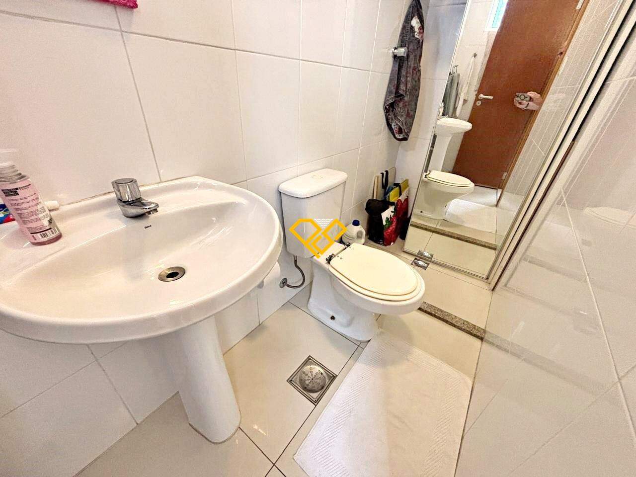 Apartamento à venda no Aparecida: Wc de serviço