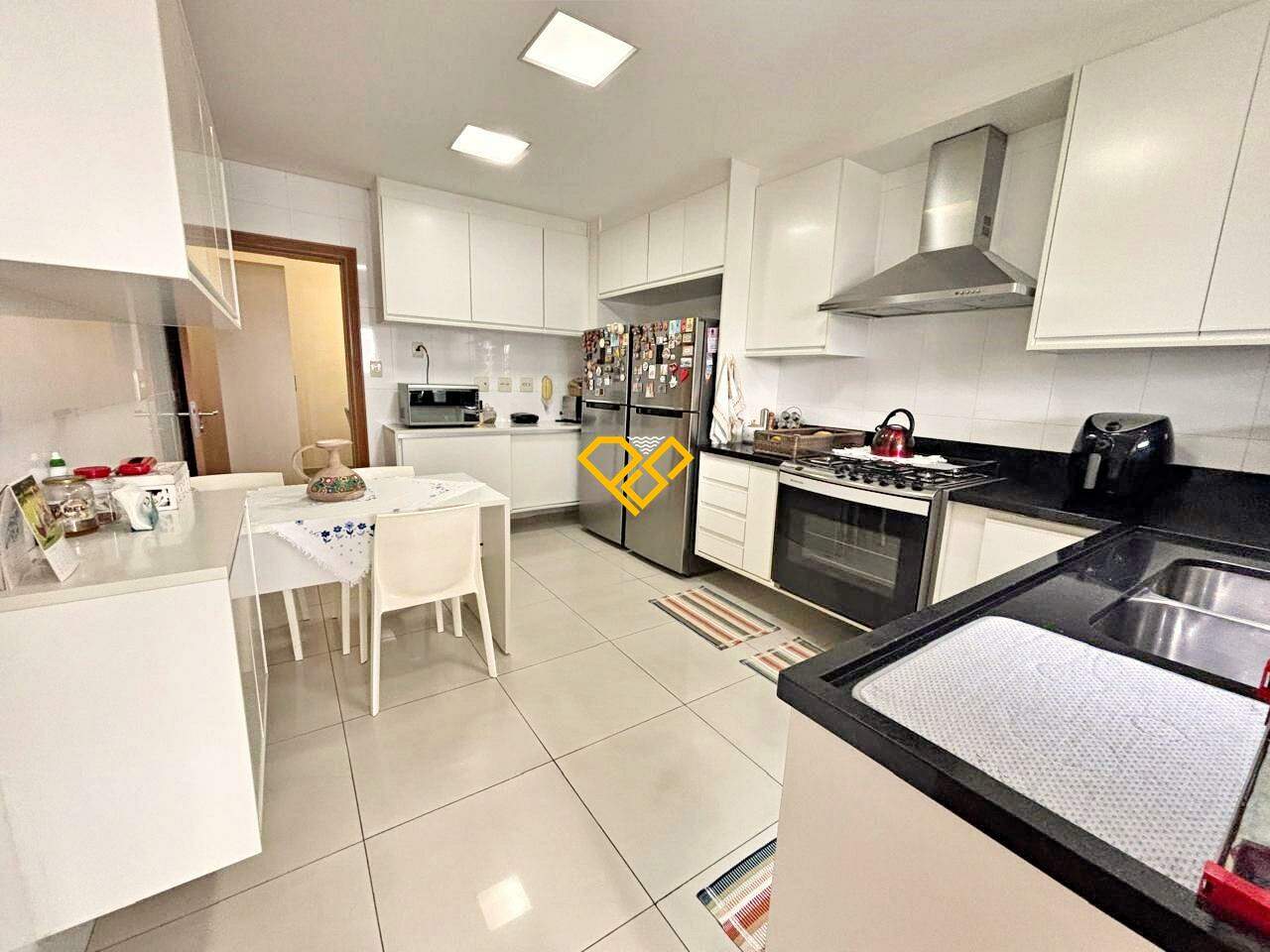 Apartamento à venda no Aparecida: Cozinha