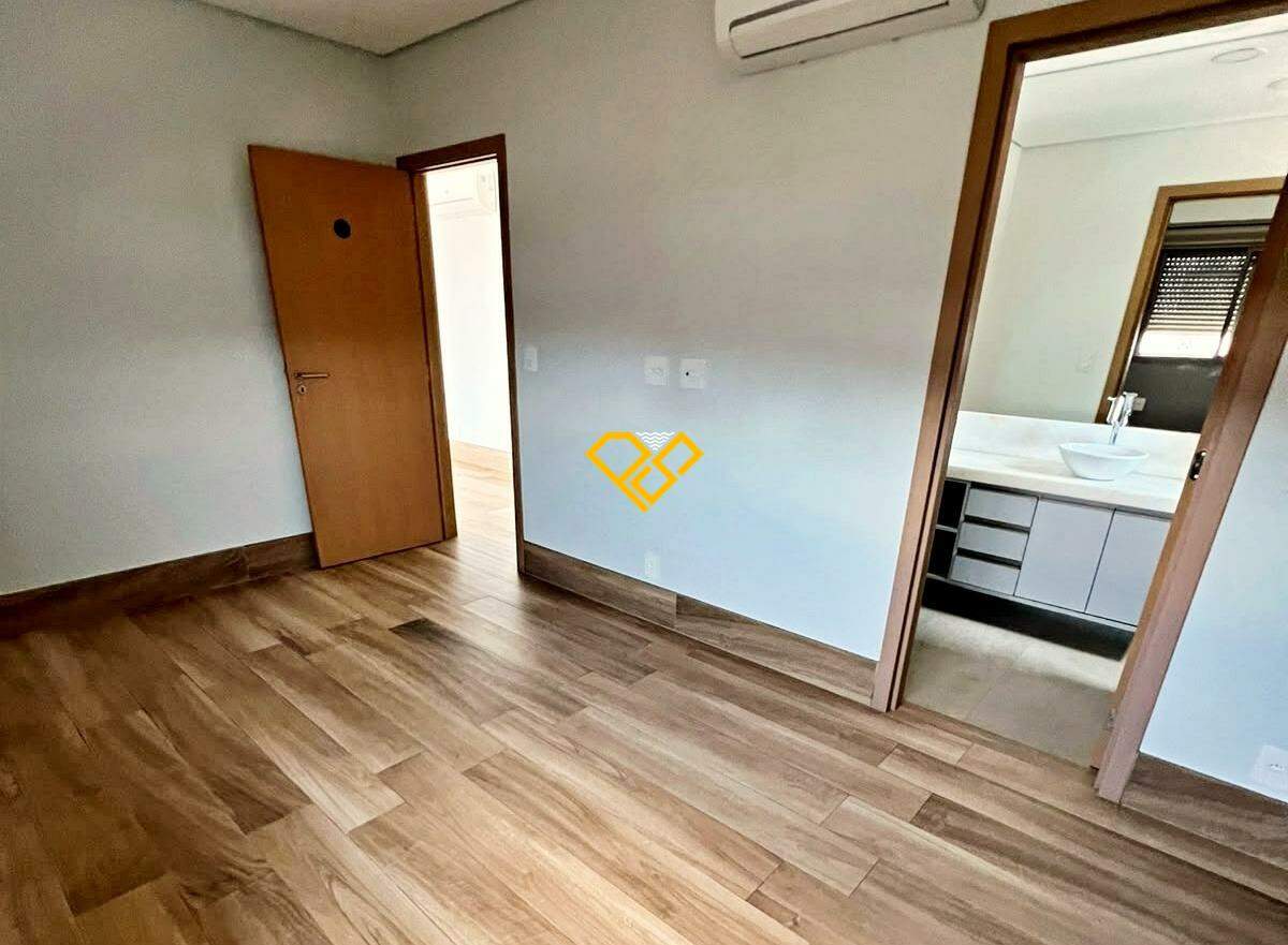 Apartamento para aluguel no Aparecida: Dormitório - suíte