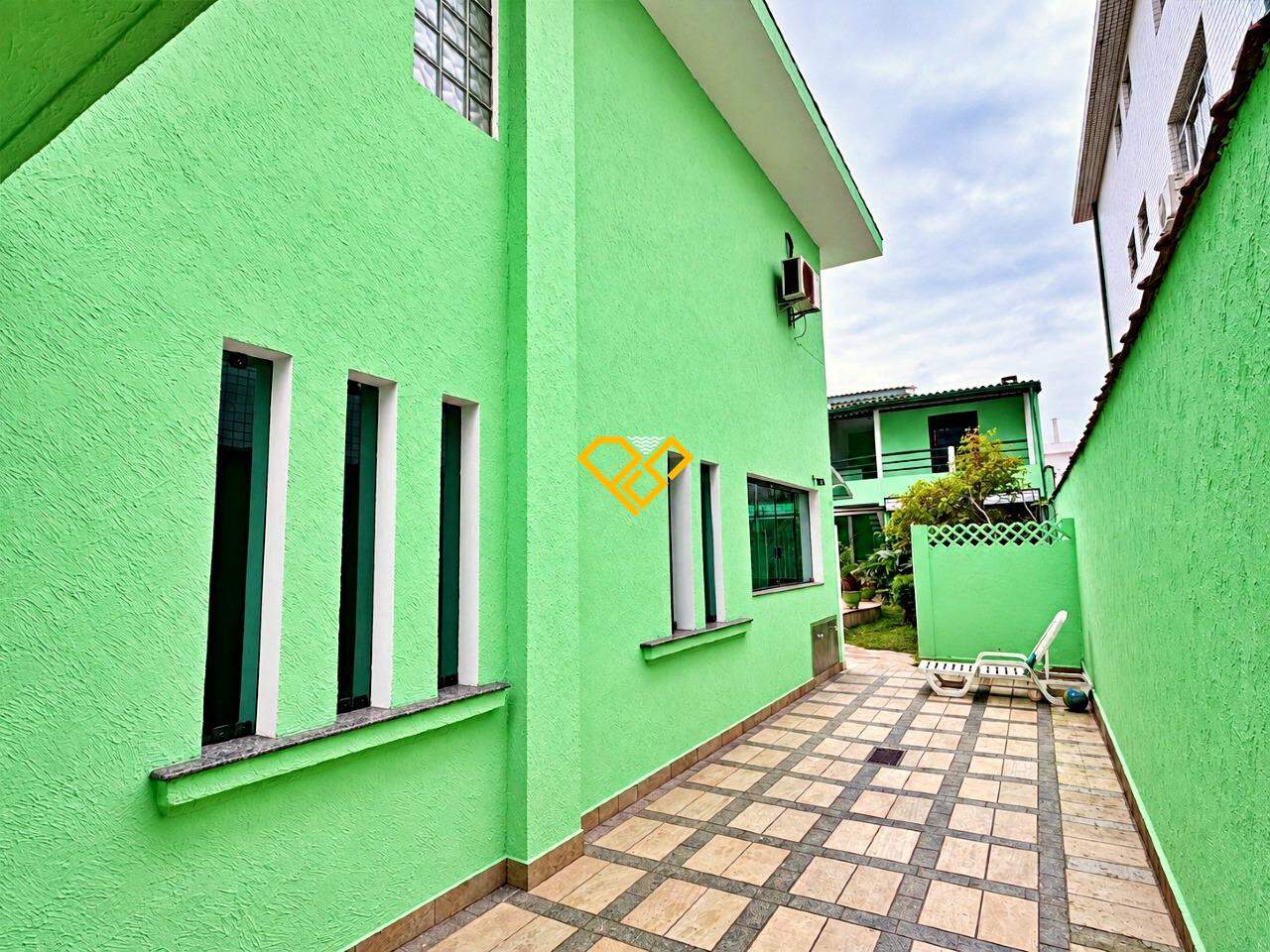 Apartamento à venda no Aparecida: Corredor lateral