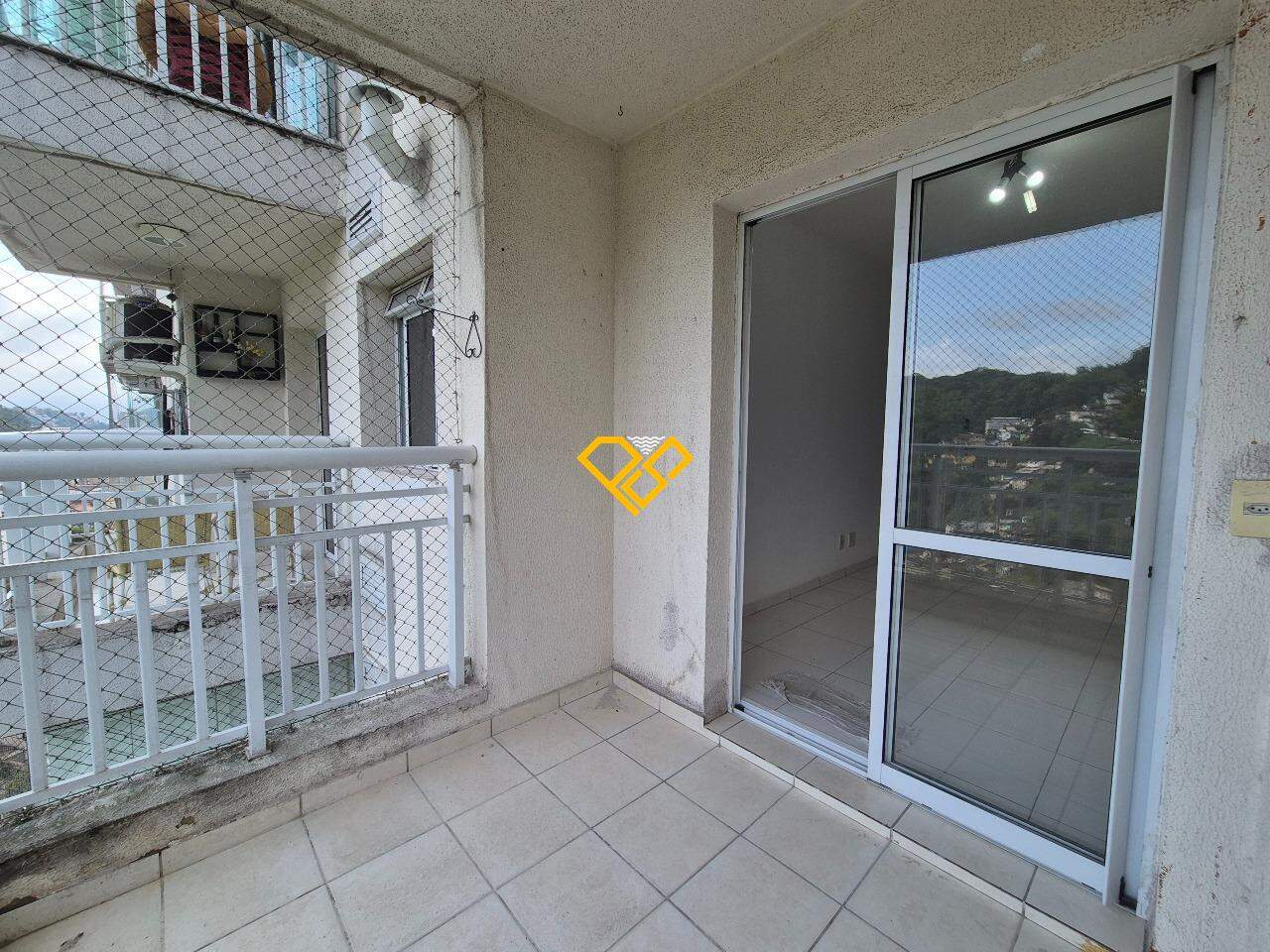 Apartamento à venda no Marapé: Varanda
