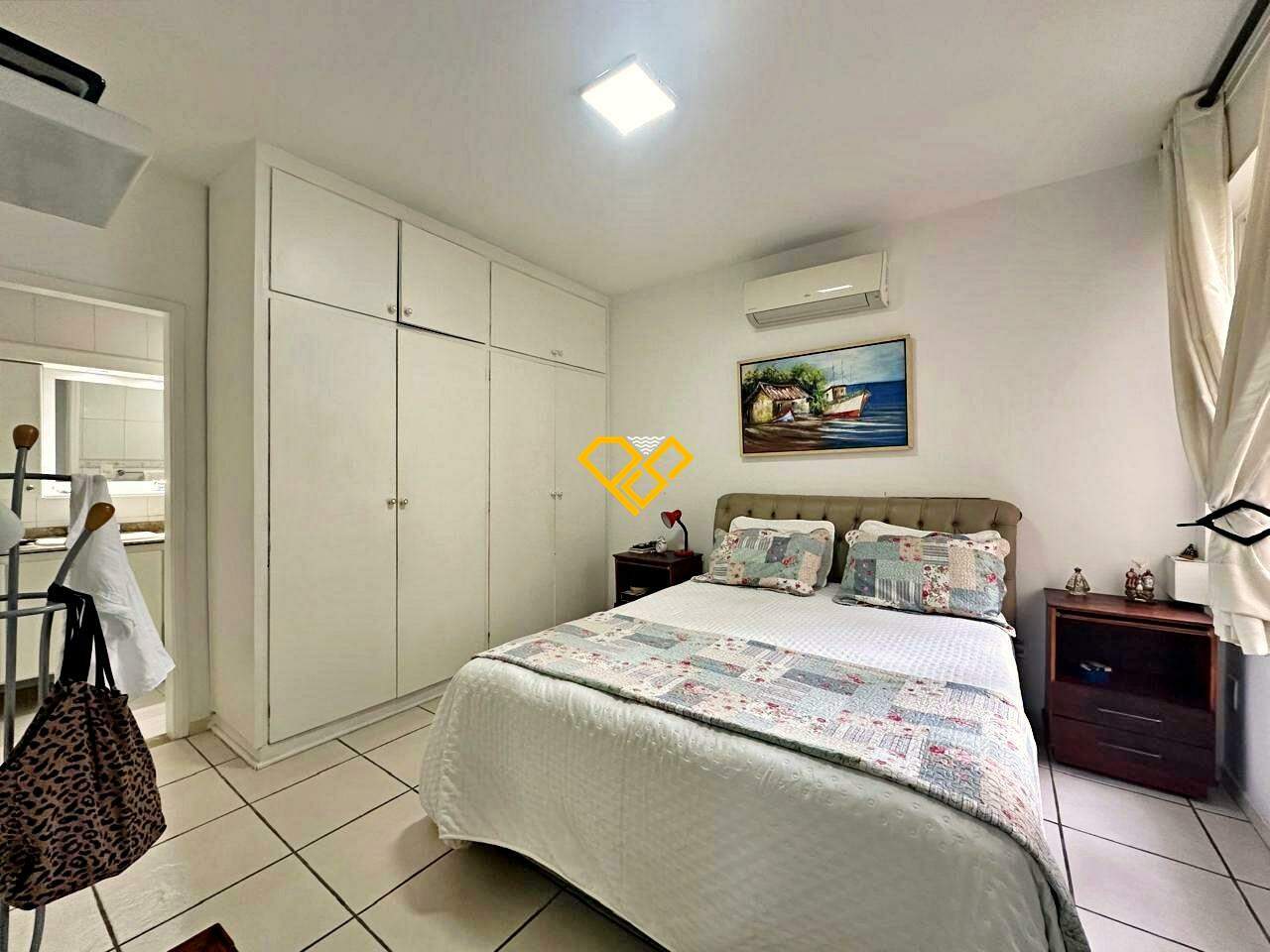 Apartamento à venda no Embaré: Dormitório 1 - suíte