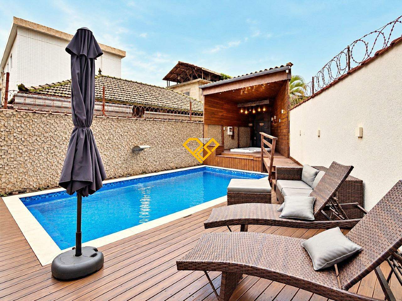 Casa à venda no Macuco: Piscina