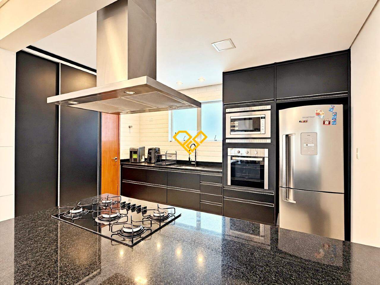 Casa à venda no Macuco: Cozinha