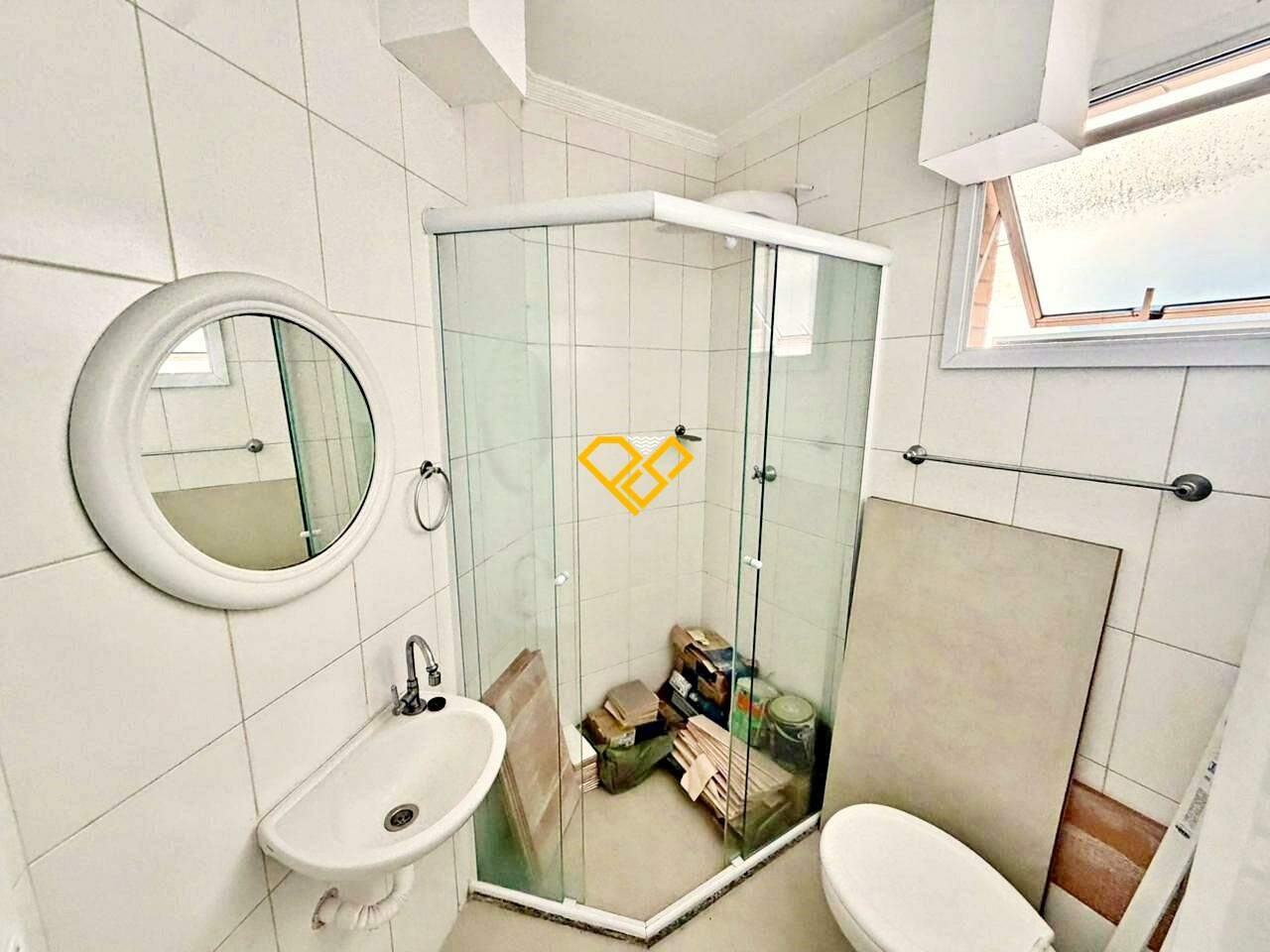 Apartamento para aluguel no Gonzaga: Wc de serviço