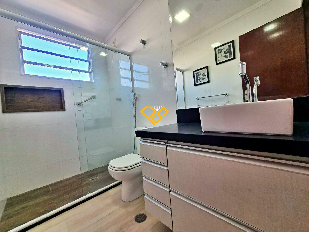 Apartamento à venda no Gonzaga: Wc suíte