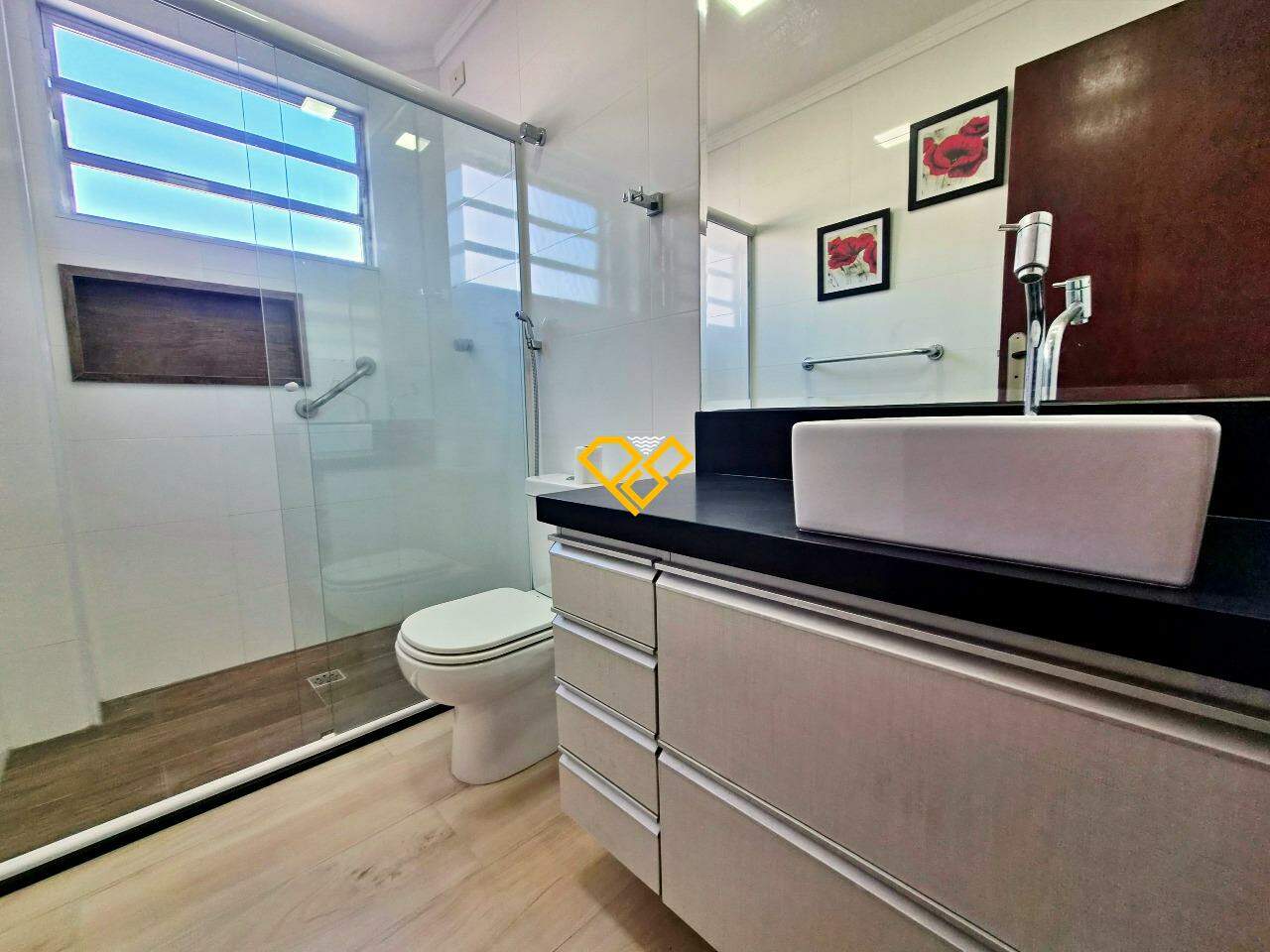 Apartamento à venda no Gonzaga: Wc social