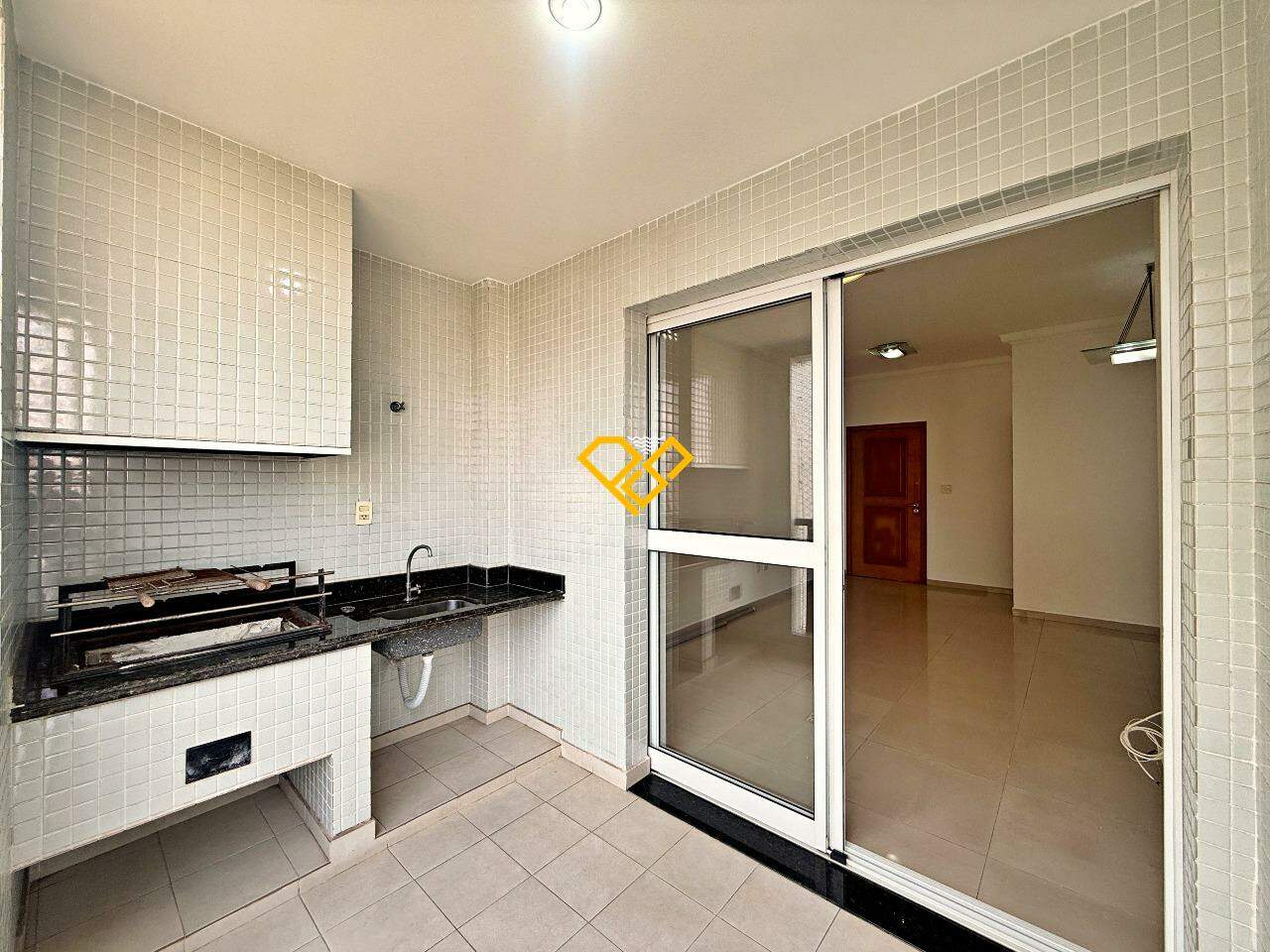 Apartamento para aluguel no Gonzaga: Varanda