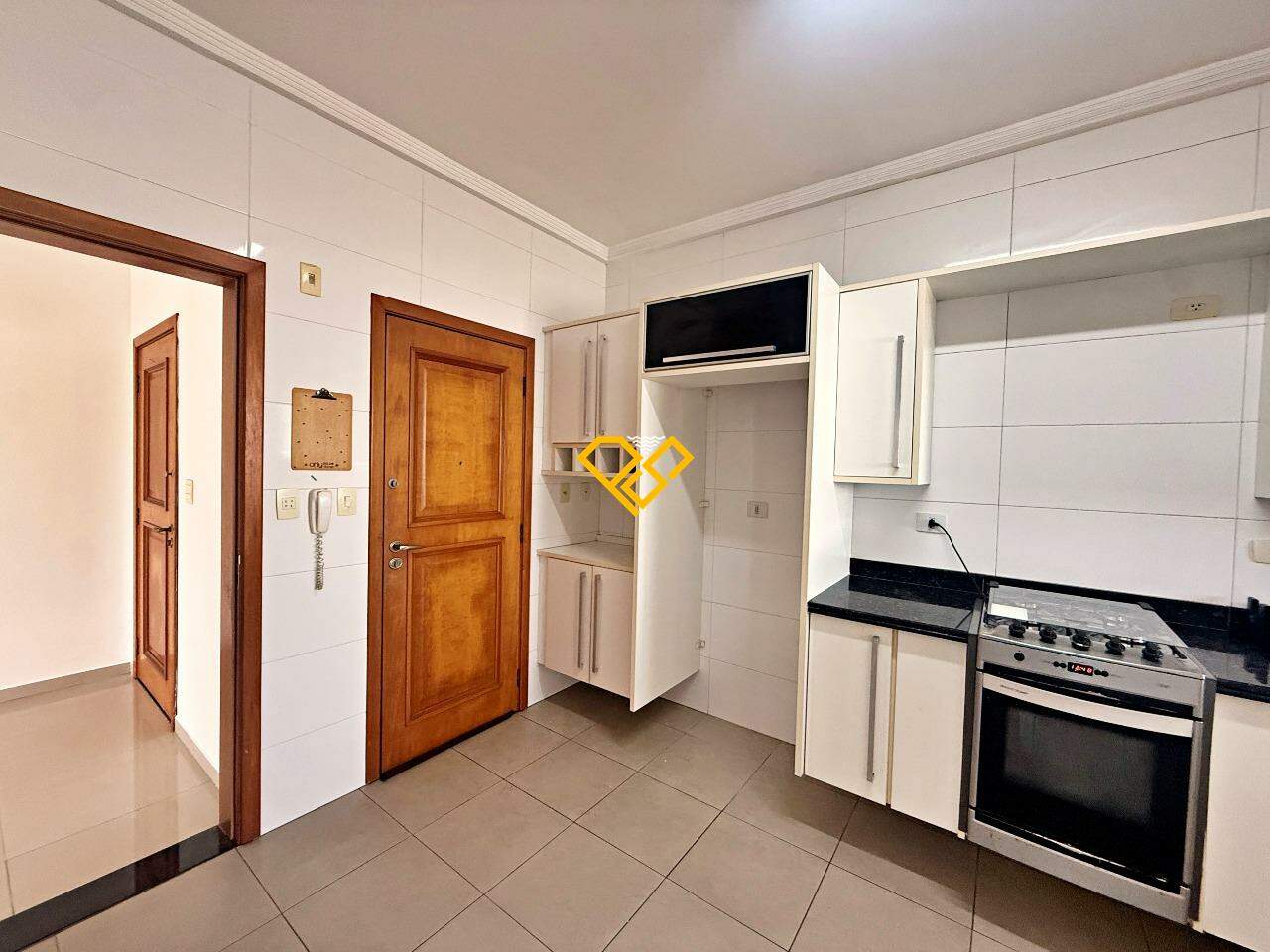 Apartamento para aluguel no Gonzaga: Cozinha