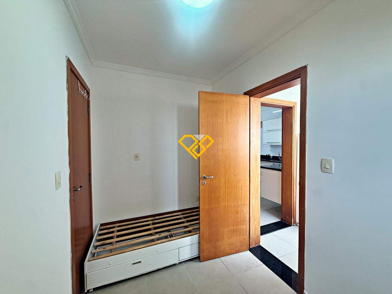 Apartamento para aluguel no Gonzaga: Dependência revertida