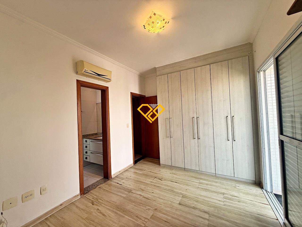 Apartamento para aluguel no Gonzaga: Dormitório 1 - suíte