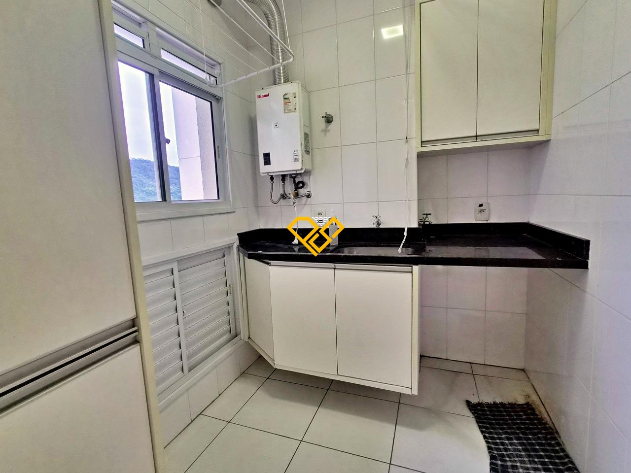 Apartamento à venda no Marapé: Área de serviço