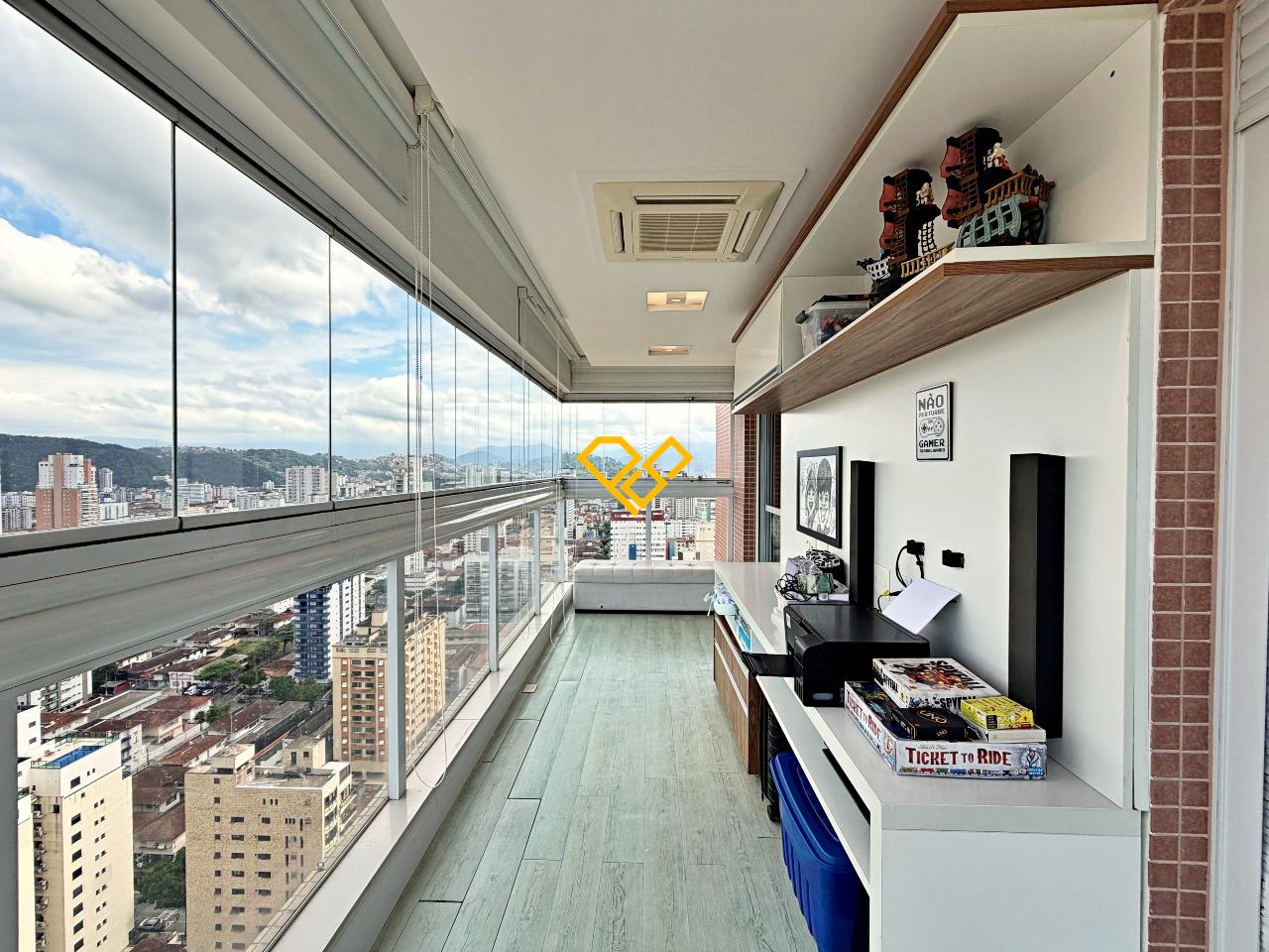 Apartamento à venda no Gonzaga: Varanda Suíte 1 e 2