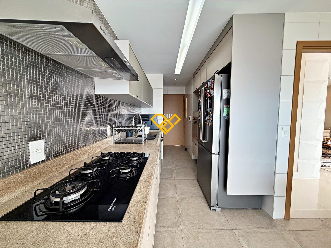 Apartamento à venda no Gonzaga: Cozinha