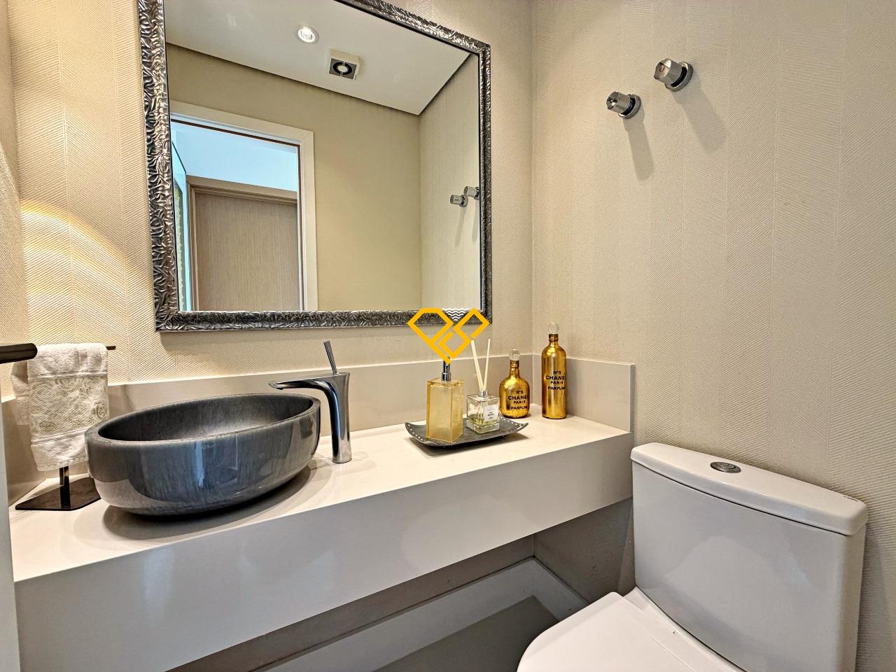 Apartamento à venda no Gonzaga: Lavabo