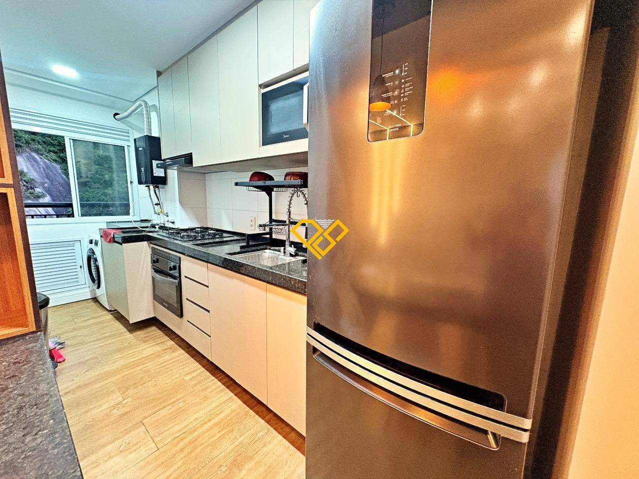 Apartamento para aluguel no Marapé: Cozinha