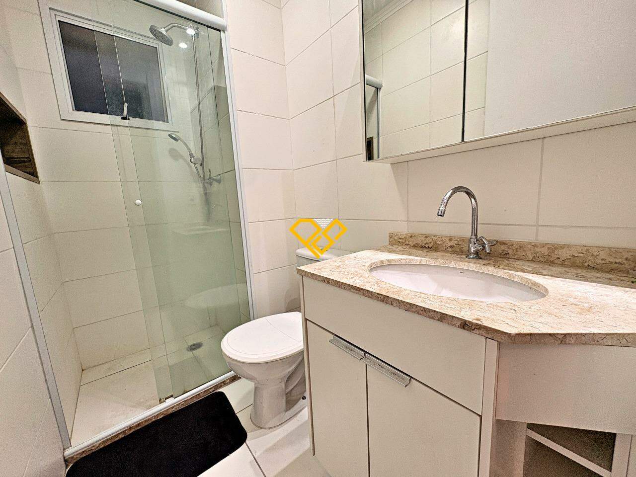 Apartamento para aluguel no Marapé: Wc suíte