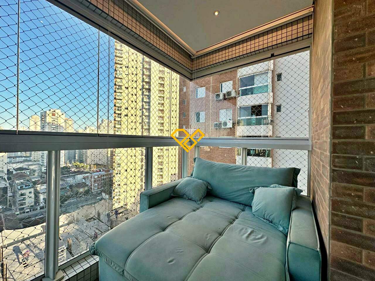 Apartamento à venda no Embaré: Varanda