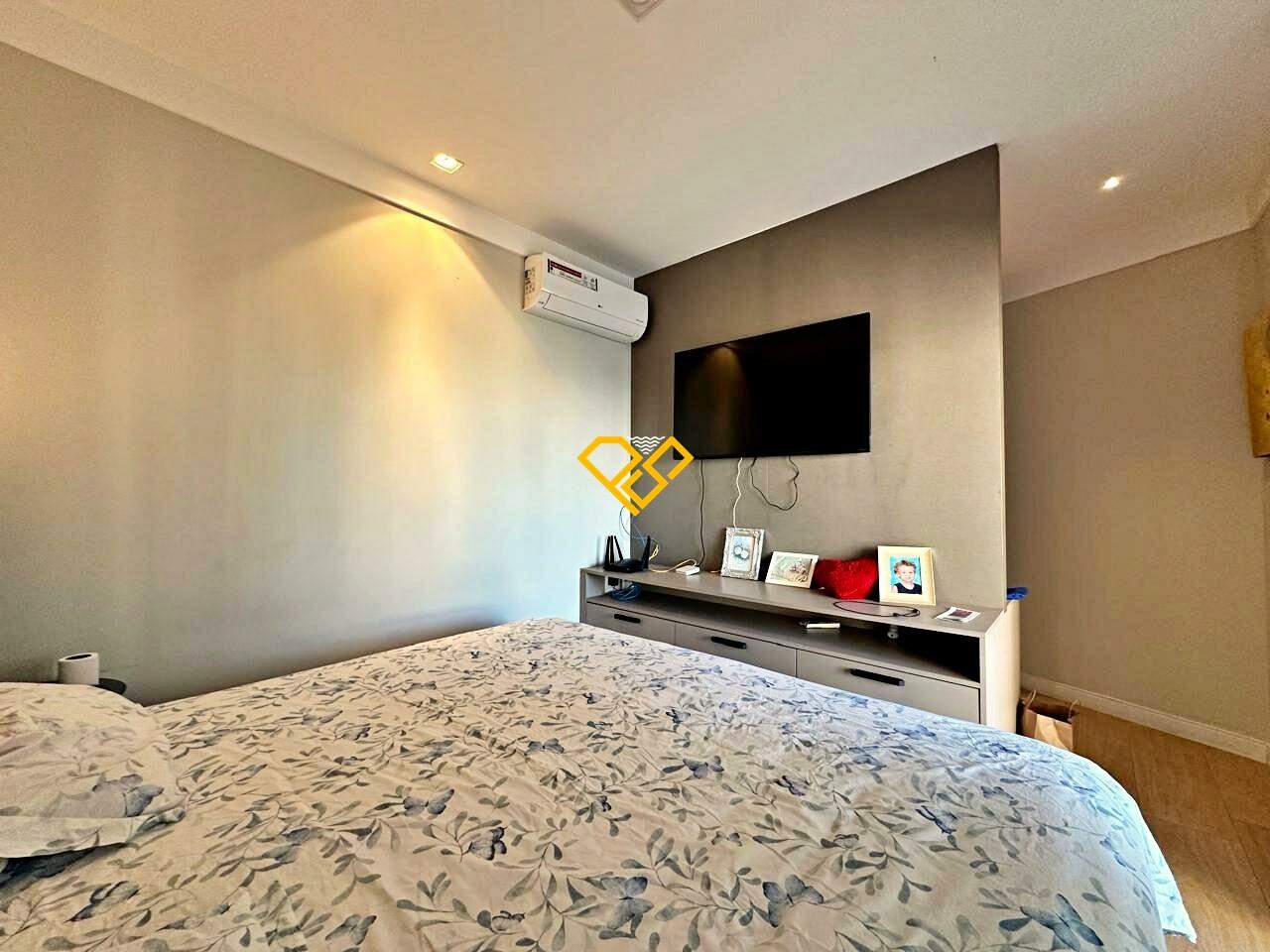 Apartamento à venda no Embaré: Suíte 1