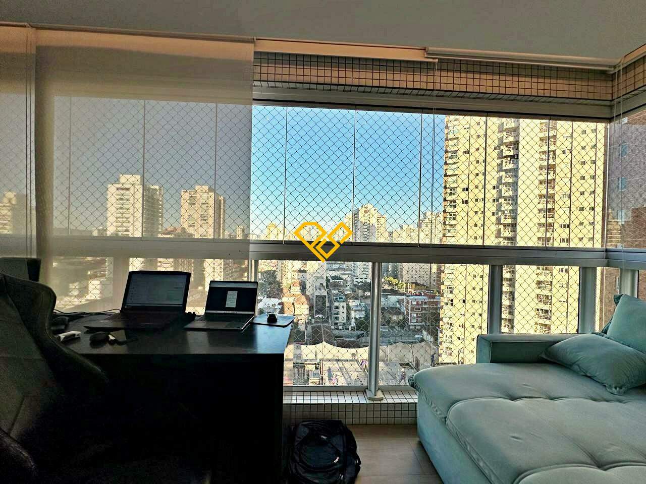Apartamento à venda no Embaré: Varanda