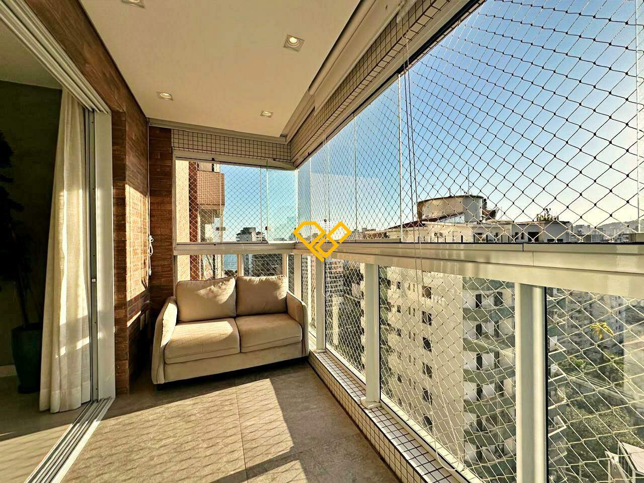 Apartamento à venda no Embaré: Varanda