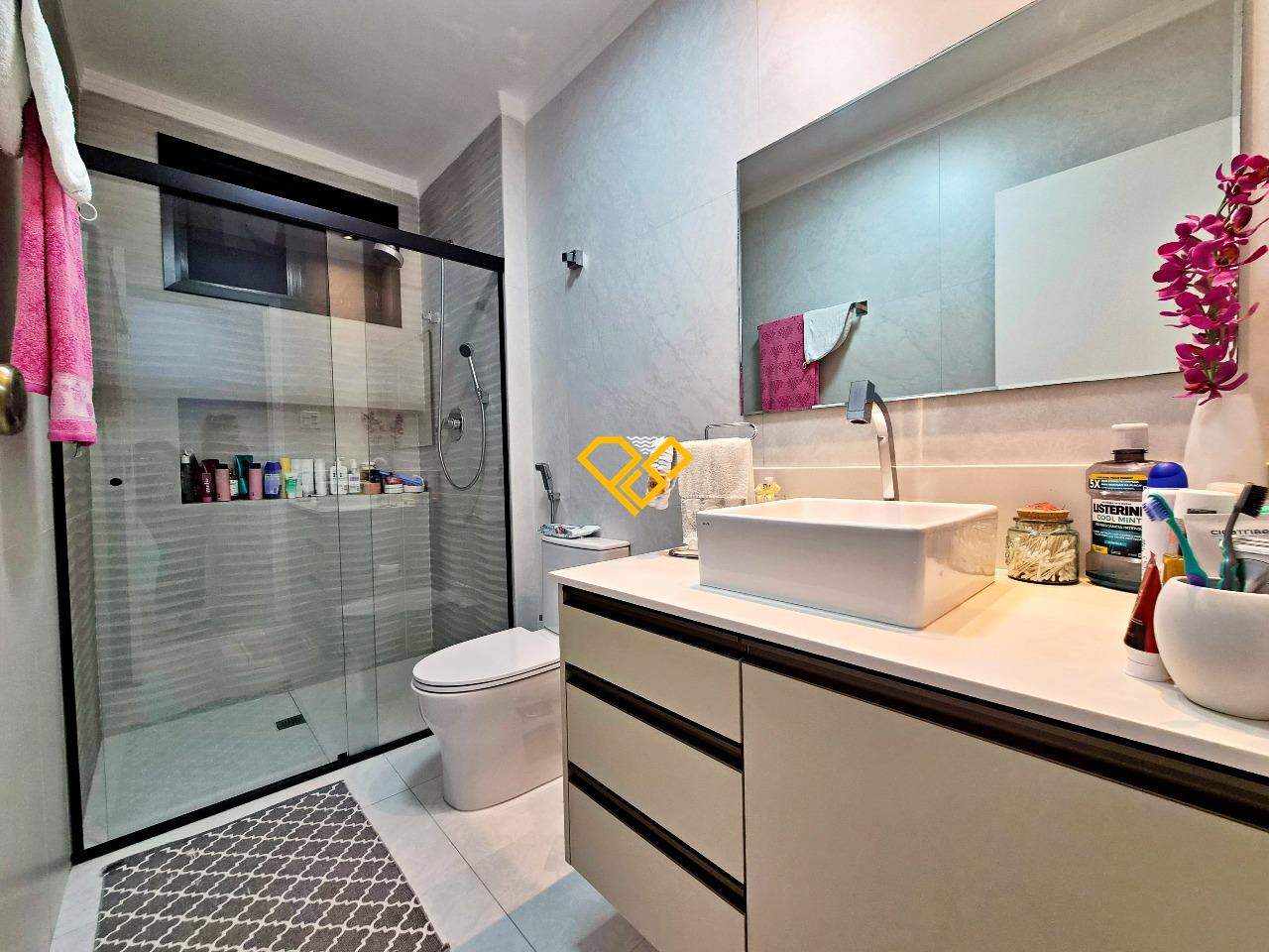 Apartamento à venda no Aparecida: Wc suíte