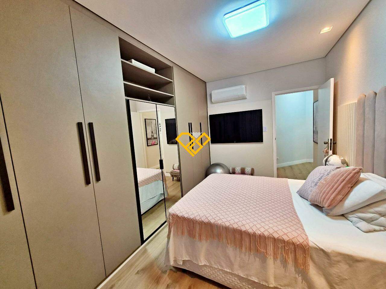 Apartamento à venda no Aparecida: Dormitírio 2