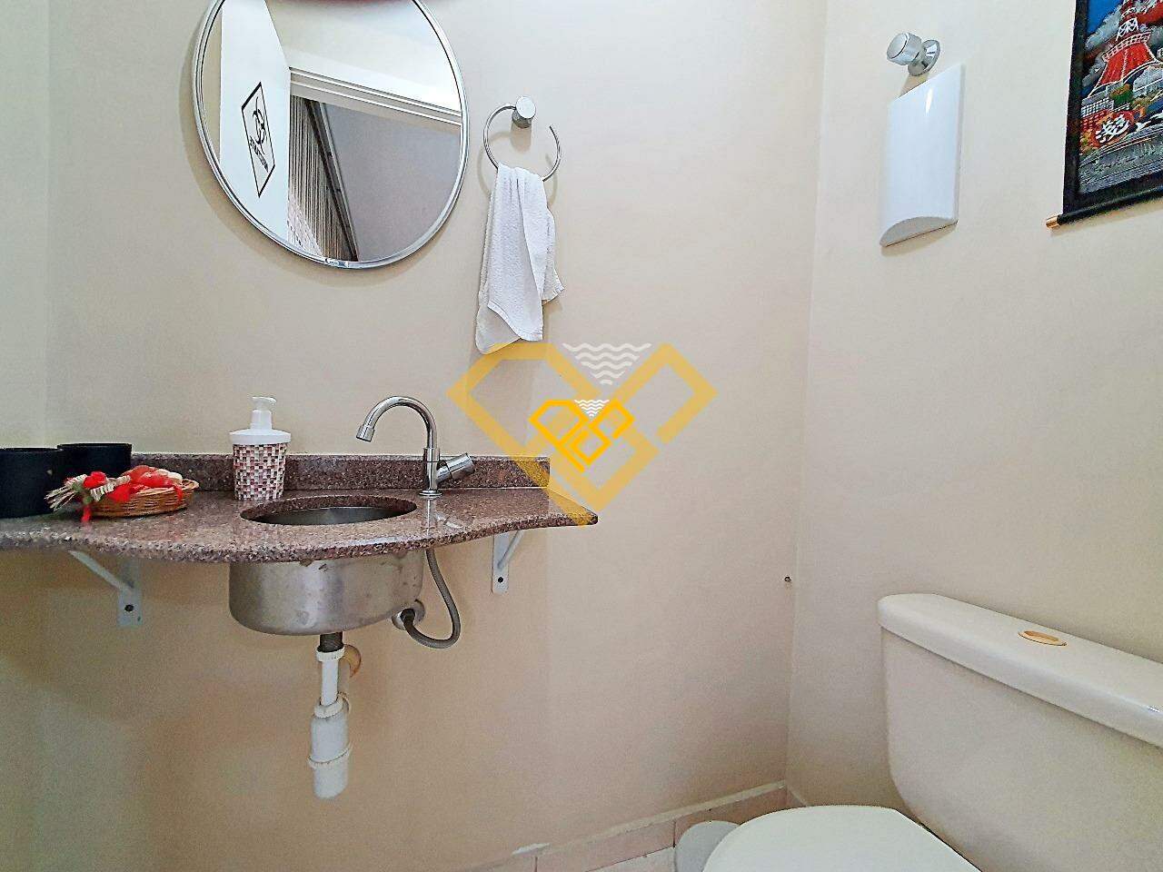 Apartamento à venda no Boqueirão: lavabo