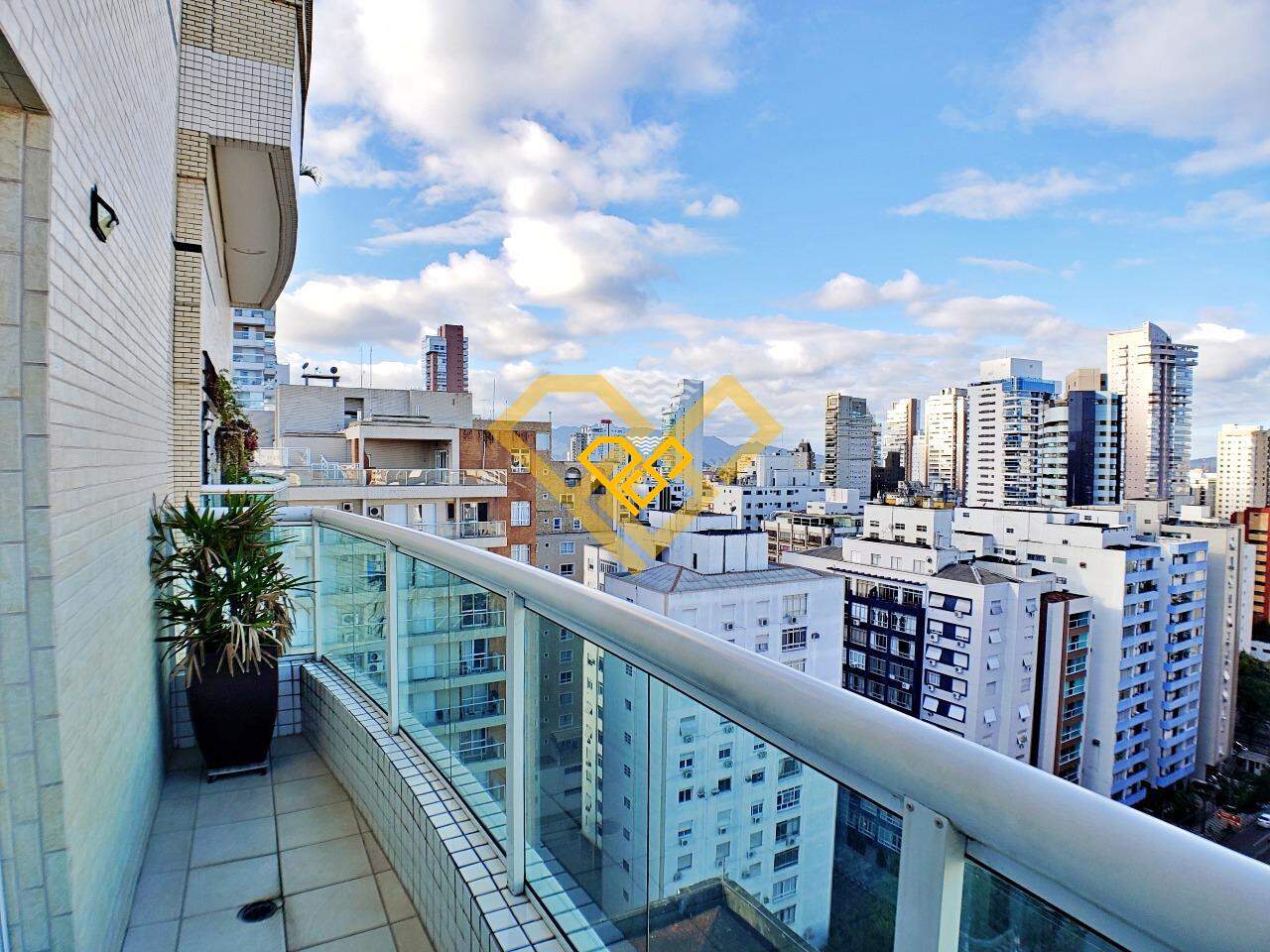 Cobertura à venda no Gonzaga: 