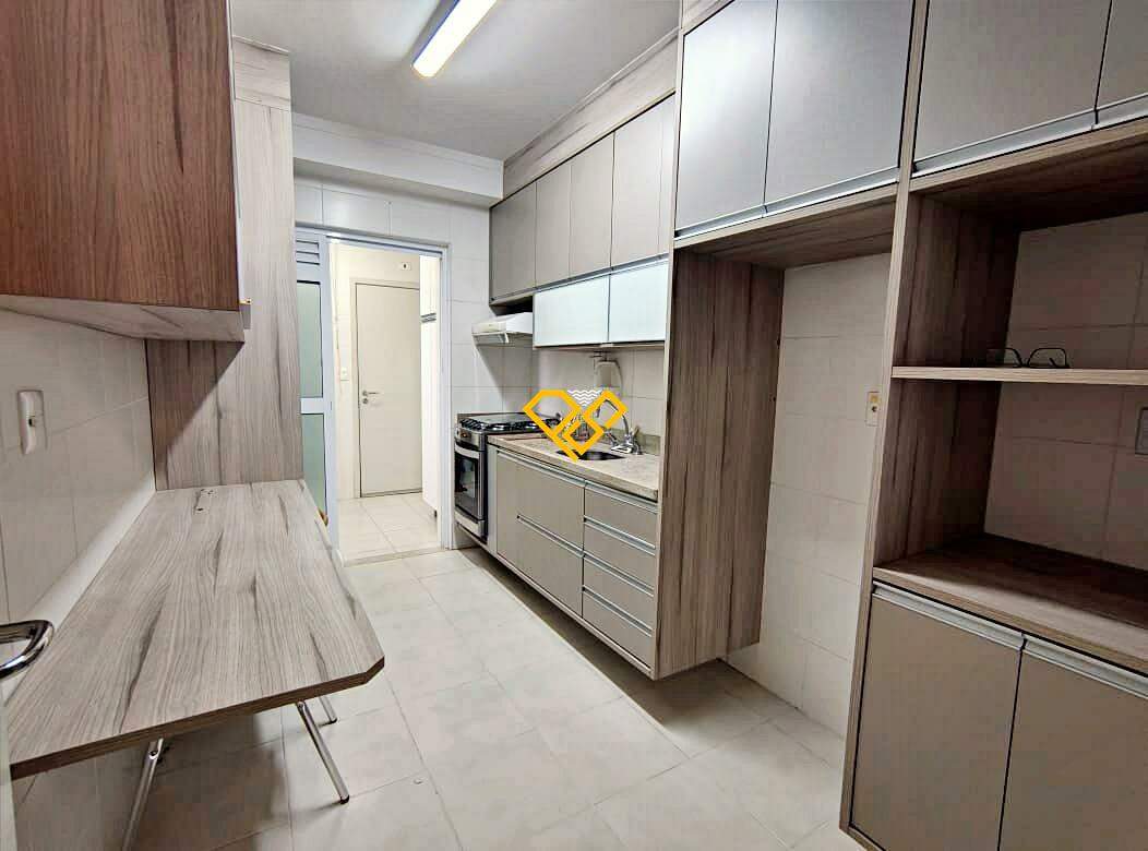 Apartamento à venda no Gonzaga: Cozinha