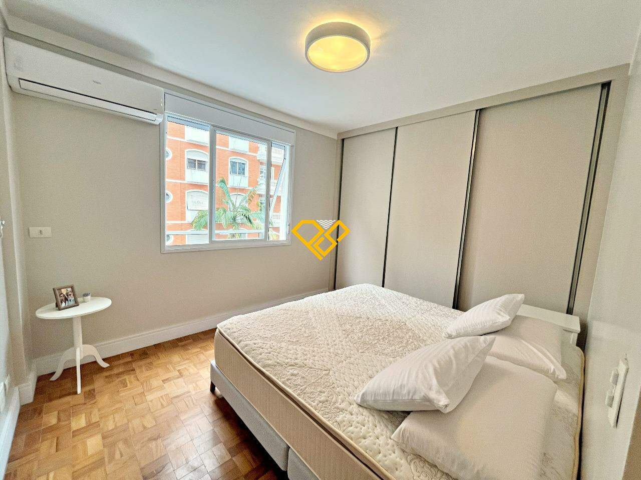Apartamento à venda no Gonzaga: Dormitório 1 - suíte