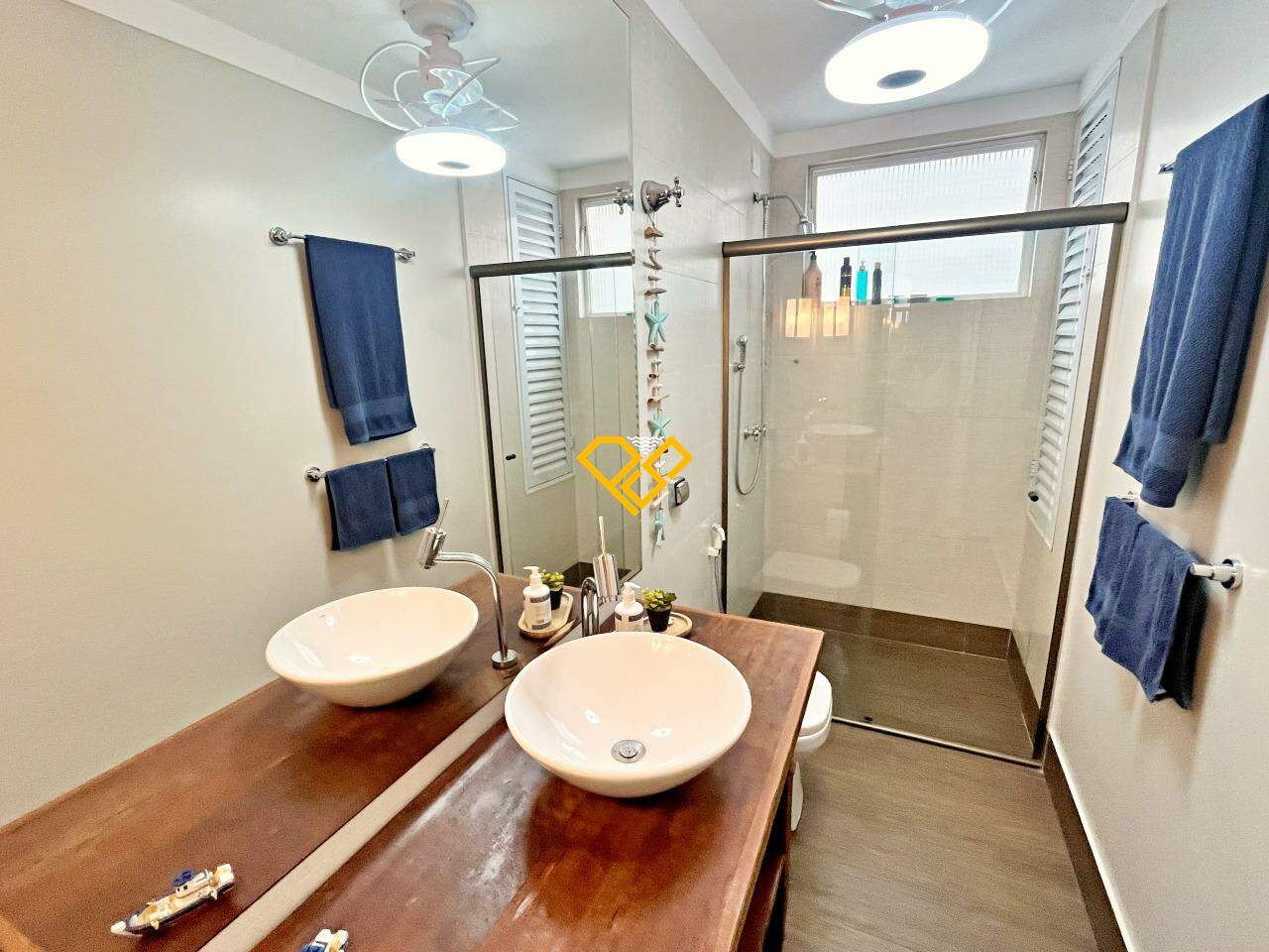 Apartamento à venda no Gonzaga: Wc social