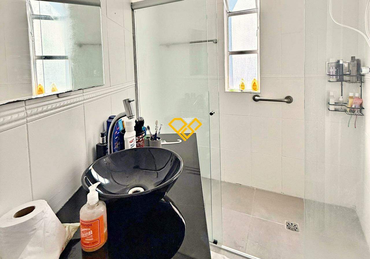 Apartamento à venda no Gonzaga: Wc suíte